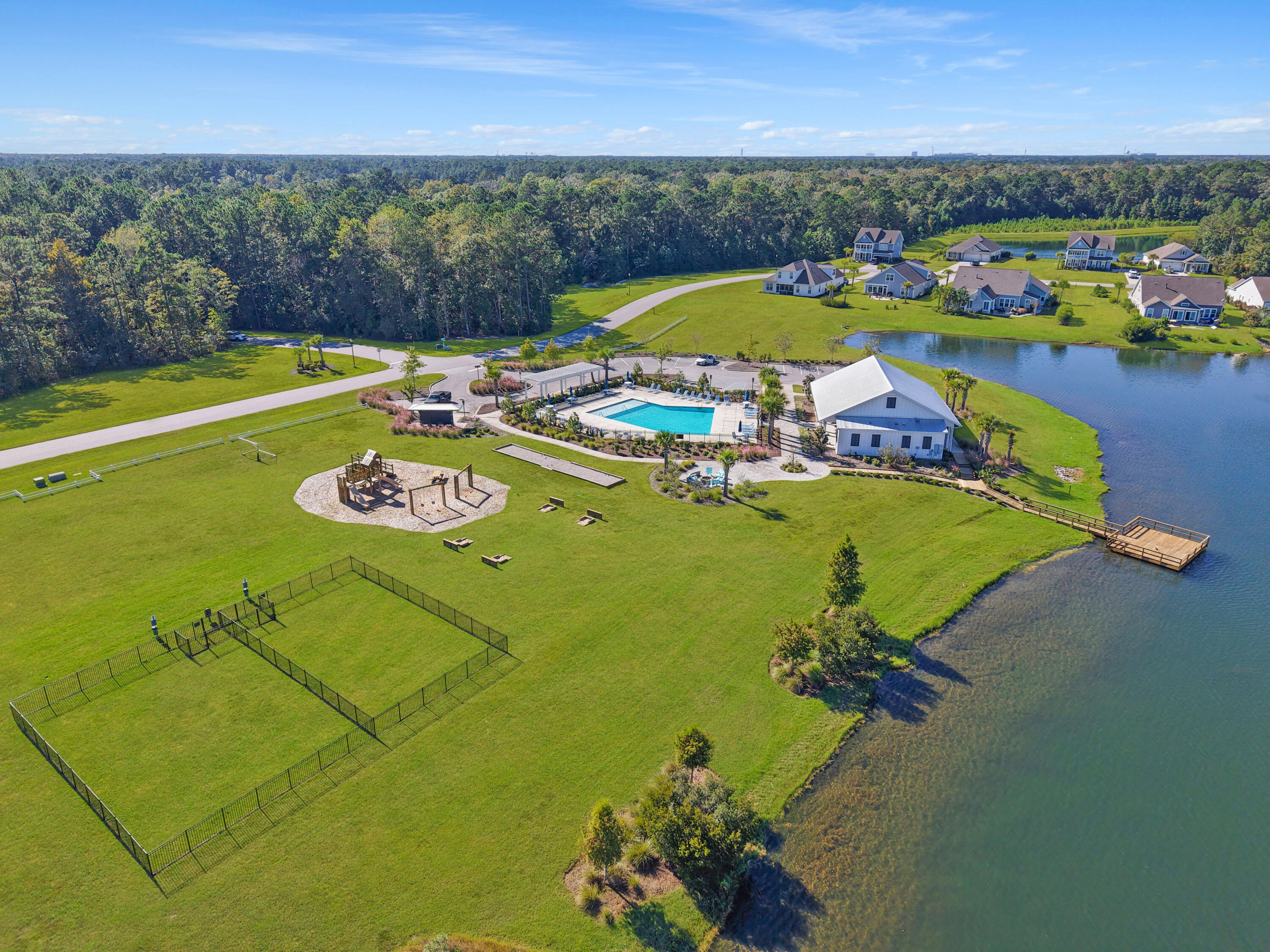 547 Pontoon Road