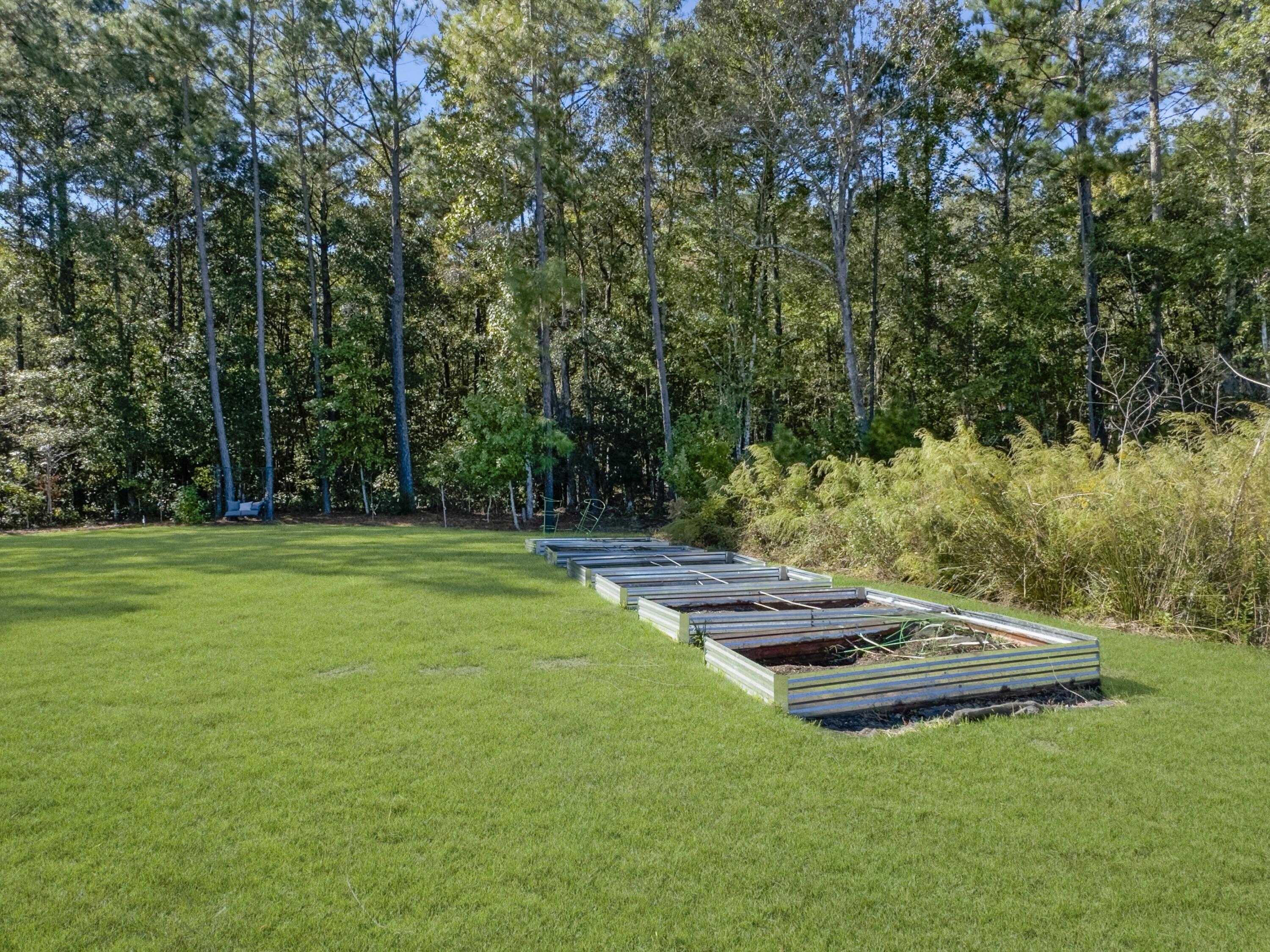 547 Pontoon Road