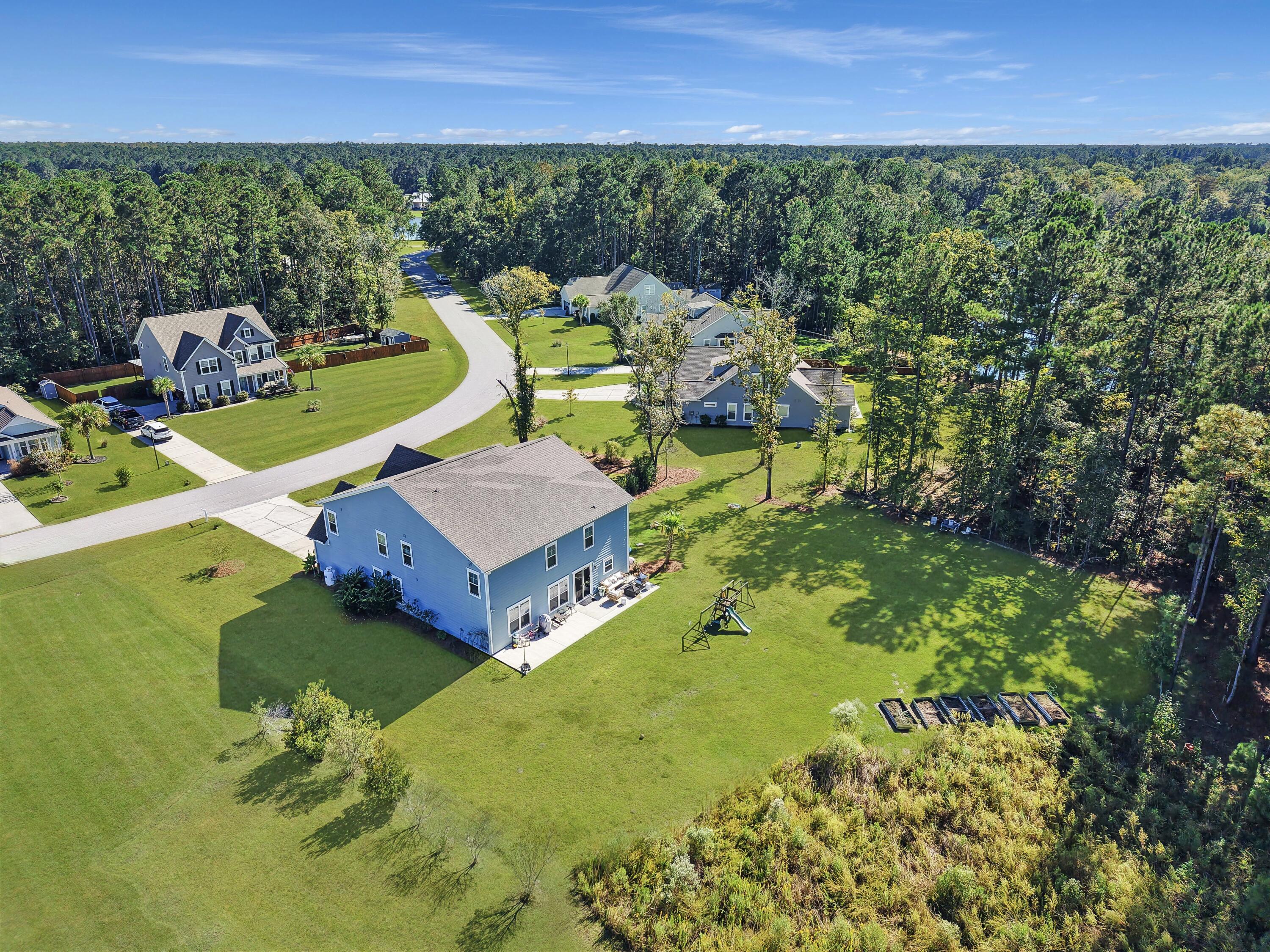 547 Pontoon Road