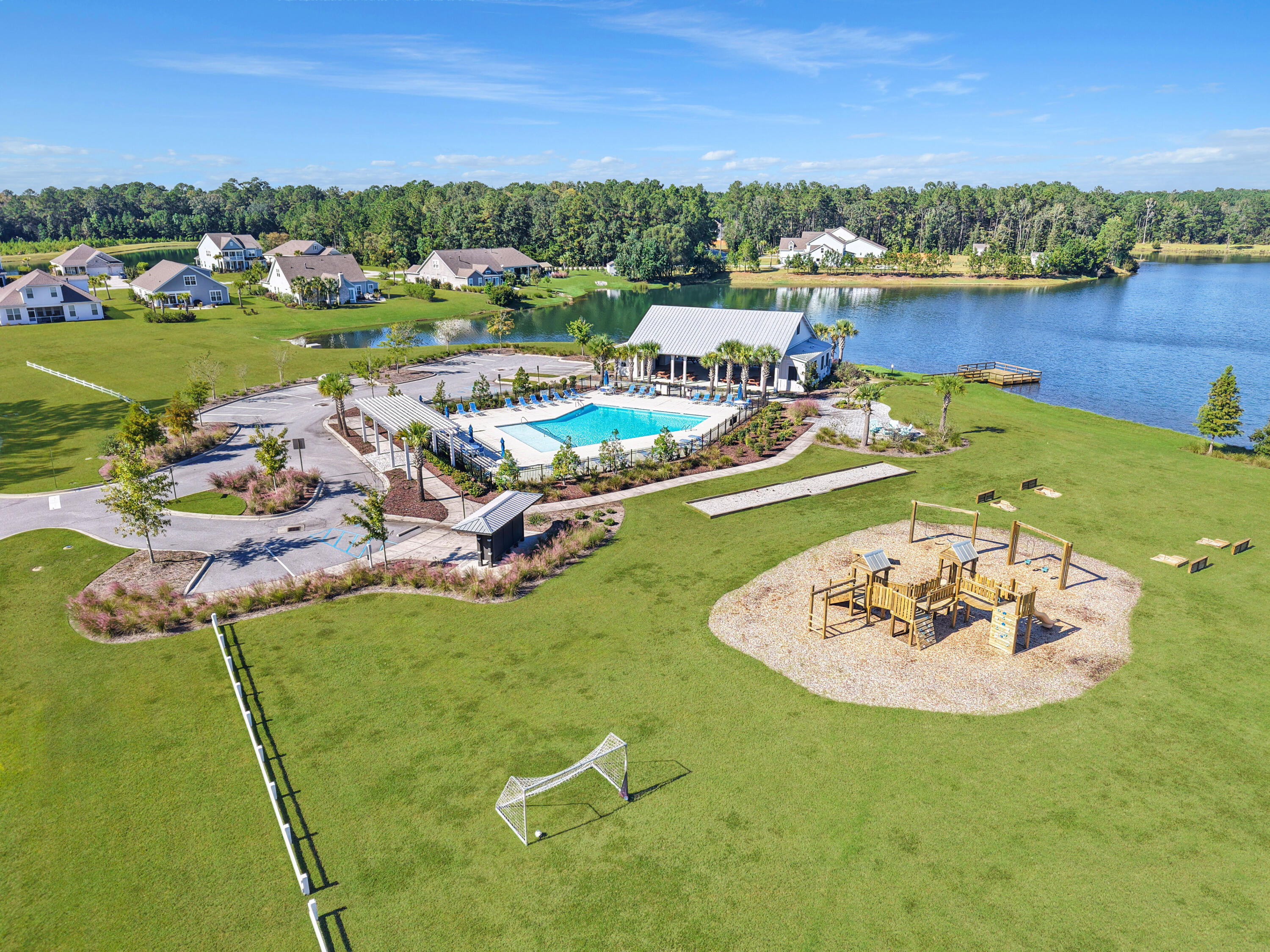 547 Pontoon Road
