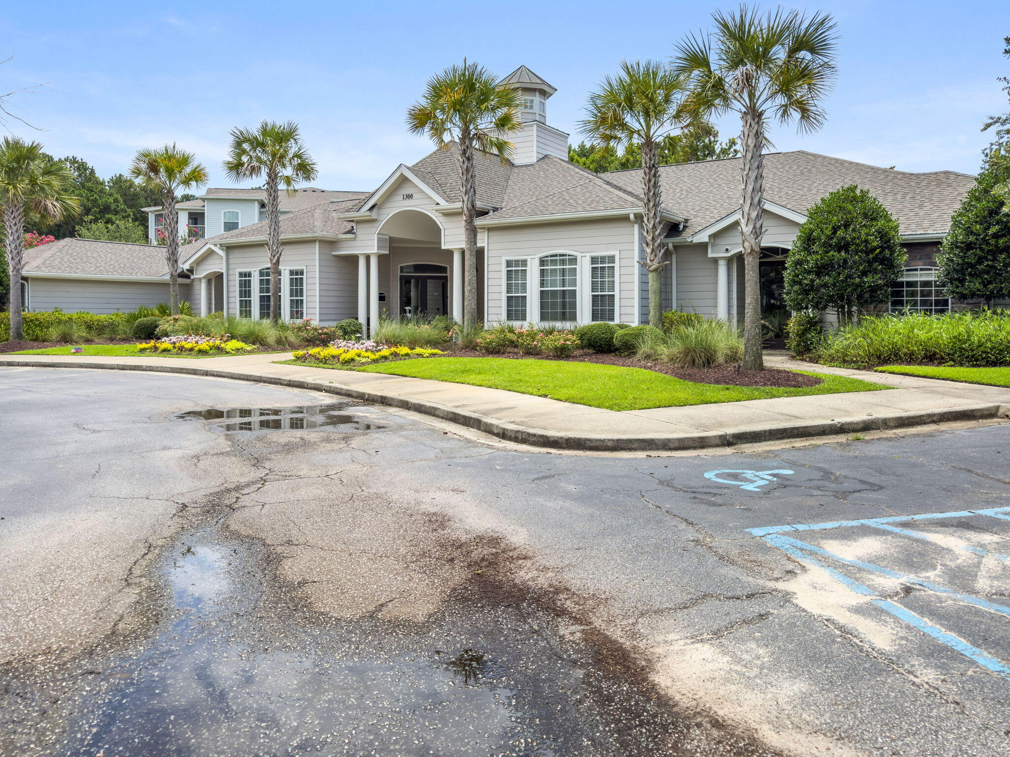 1300 Park West Boulevard # 813