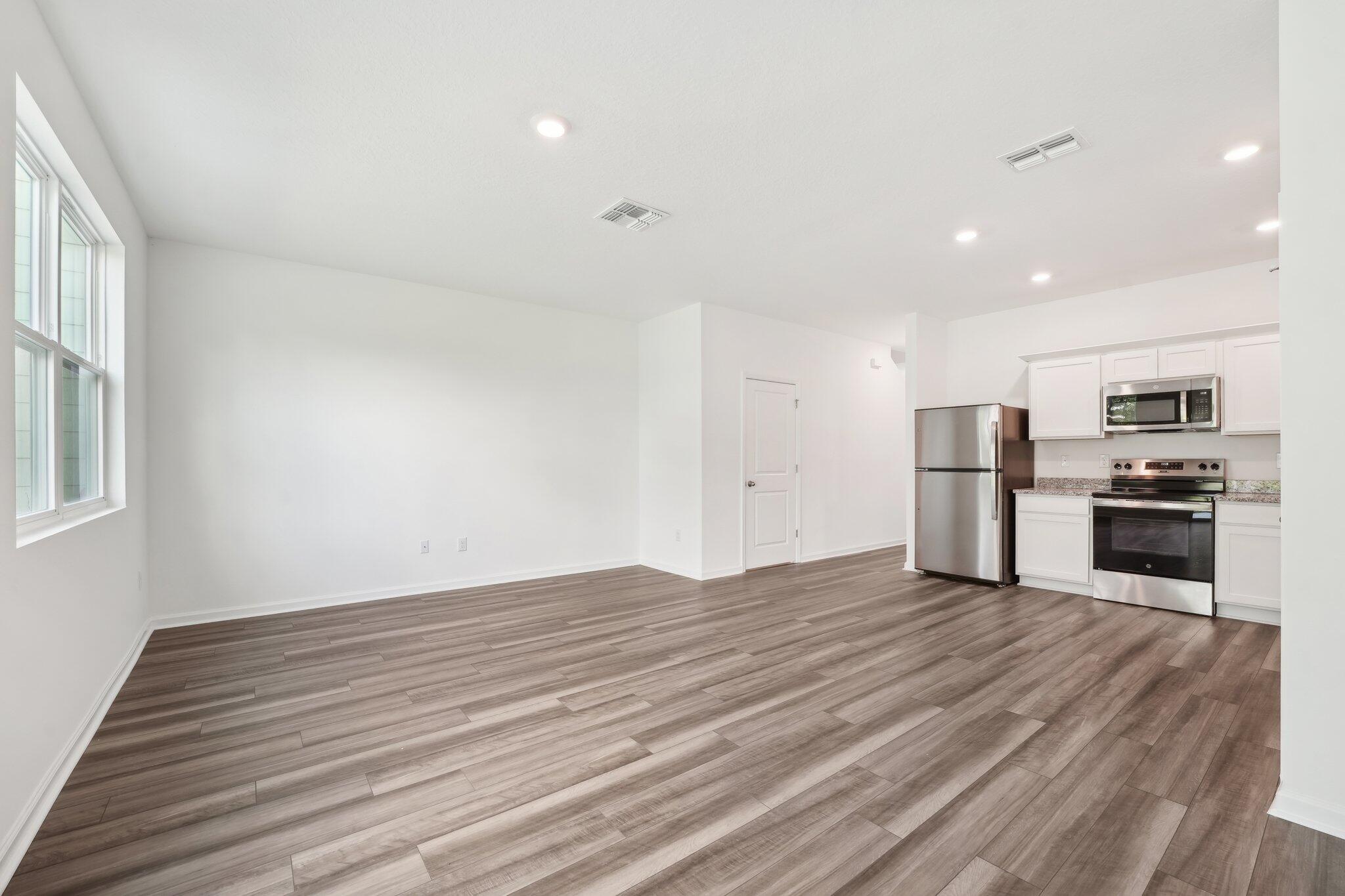 180 Cotton Leaf Boulevard