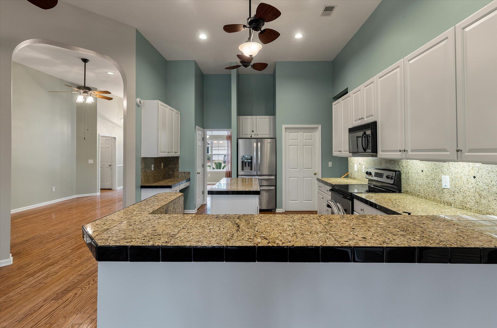 534 Pointe Of Oaks Road