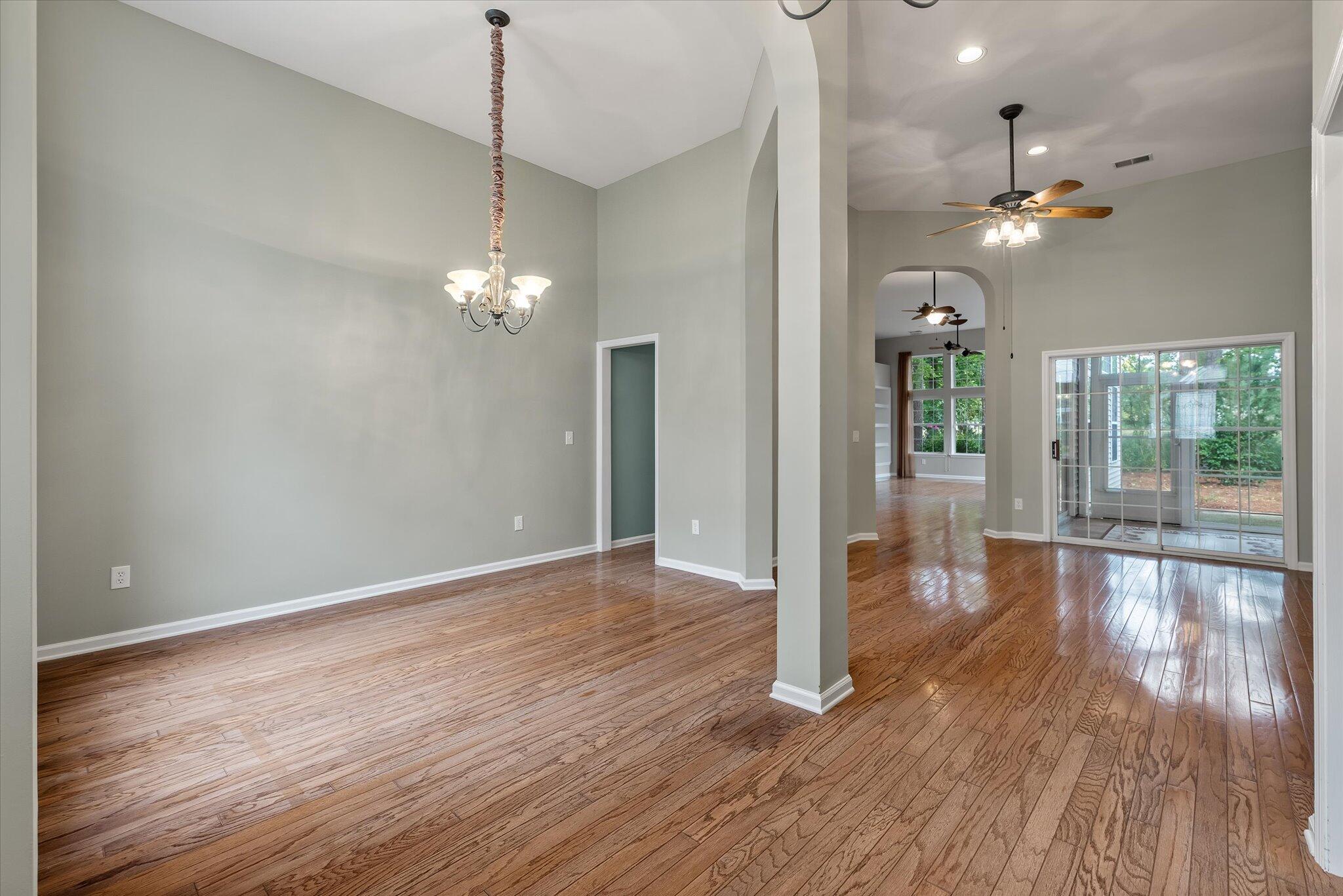 534 Pointe Of Oaks Road