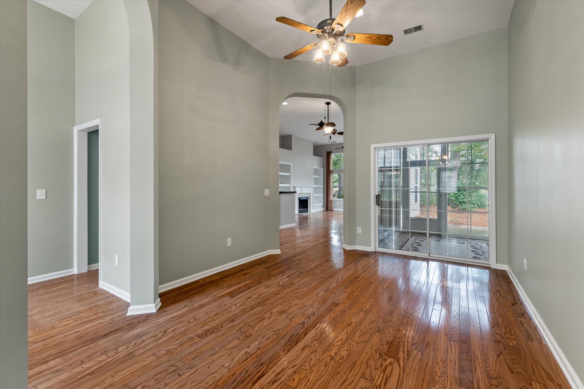 534 Pointe Of Oaks Road