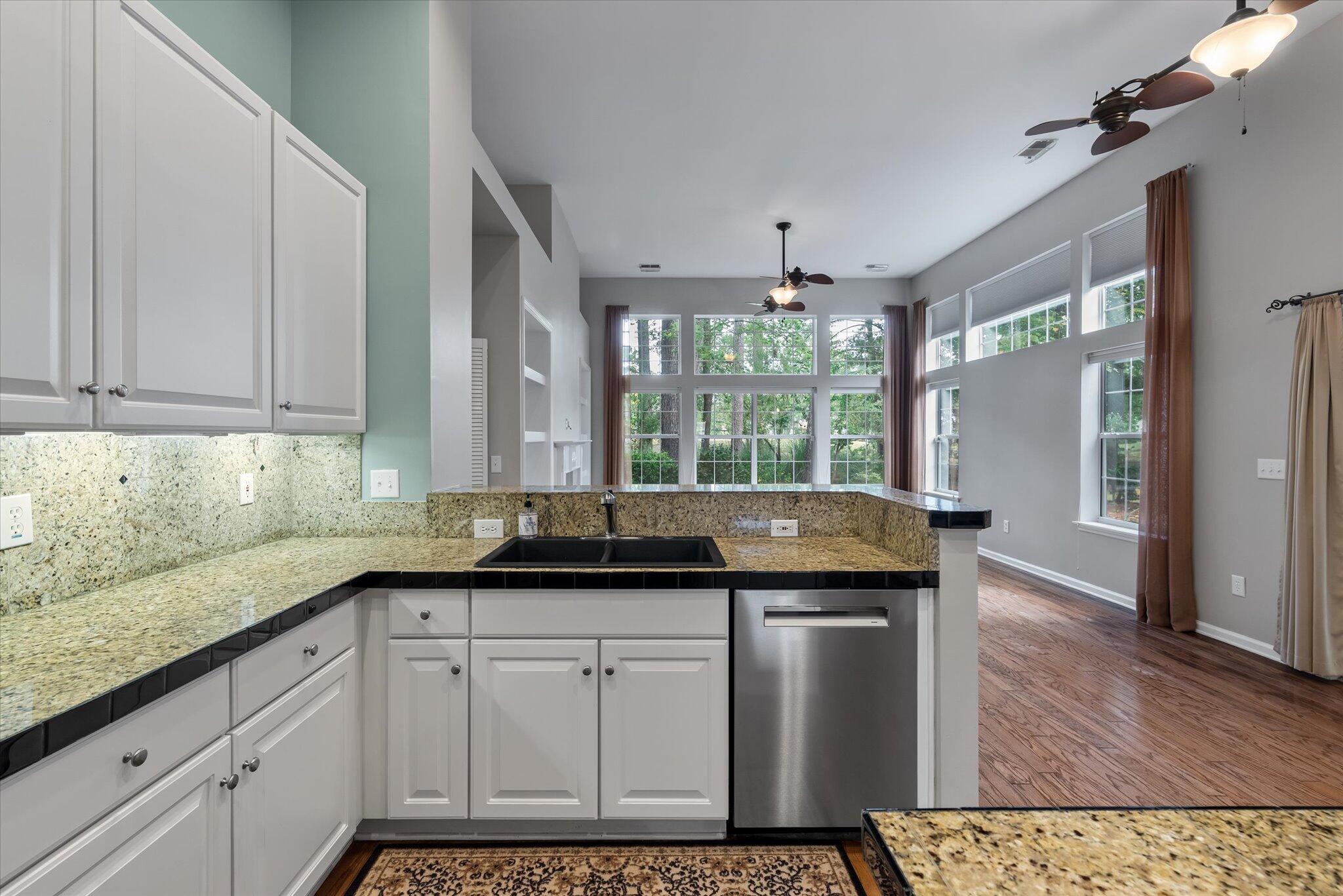 534 Pointe Of Oaks Road