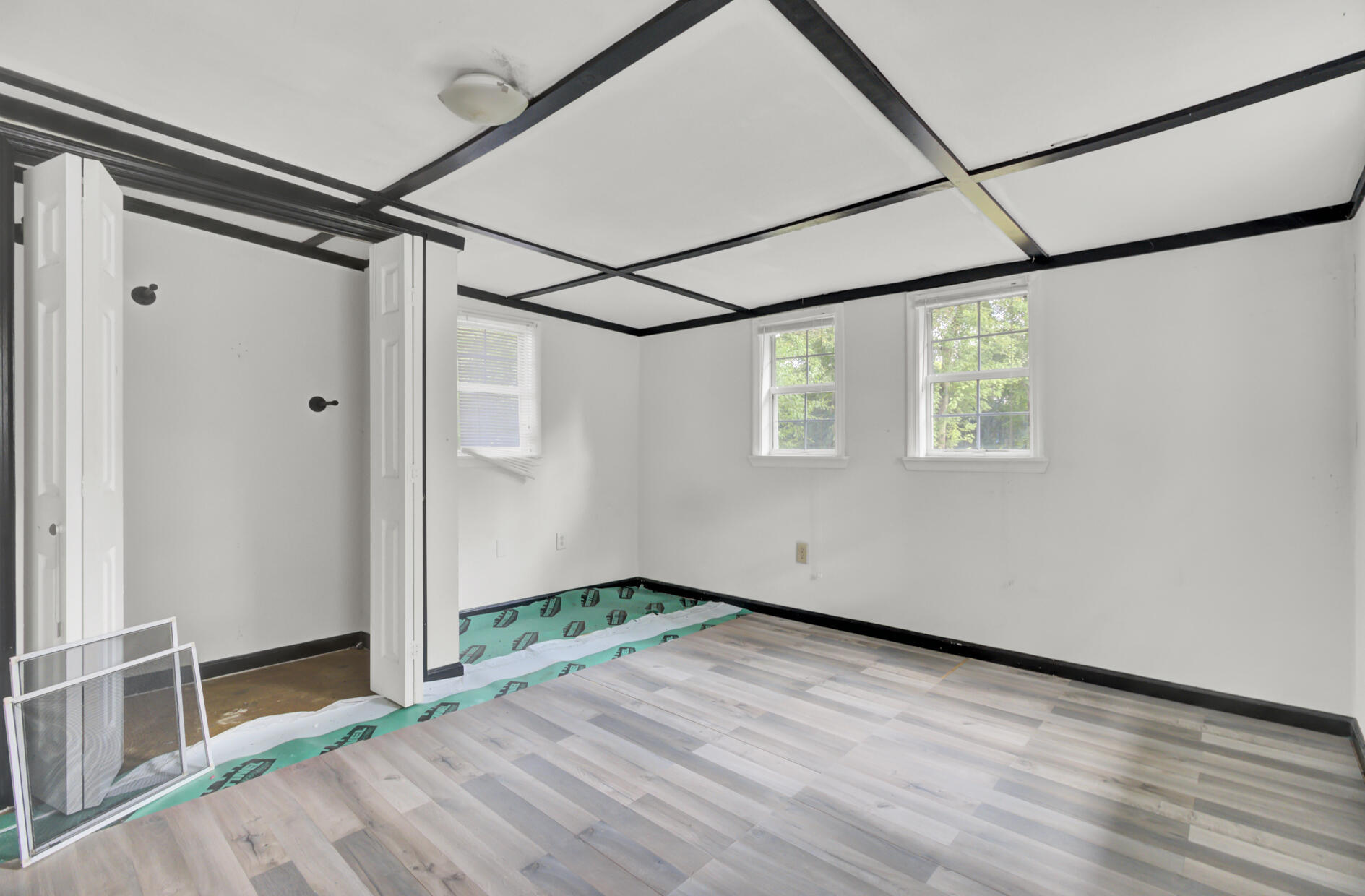 3 Tartan Court