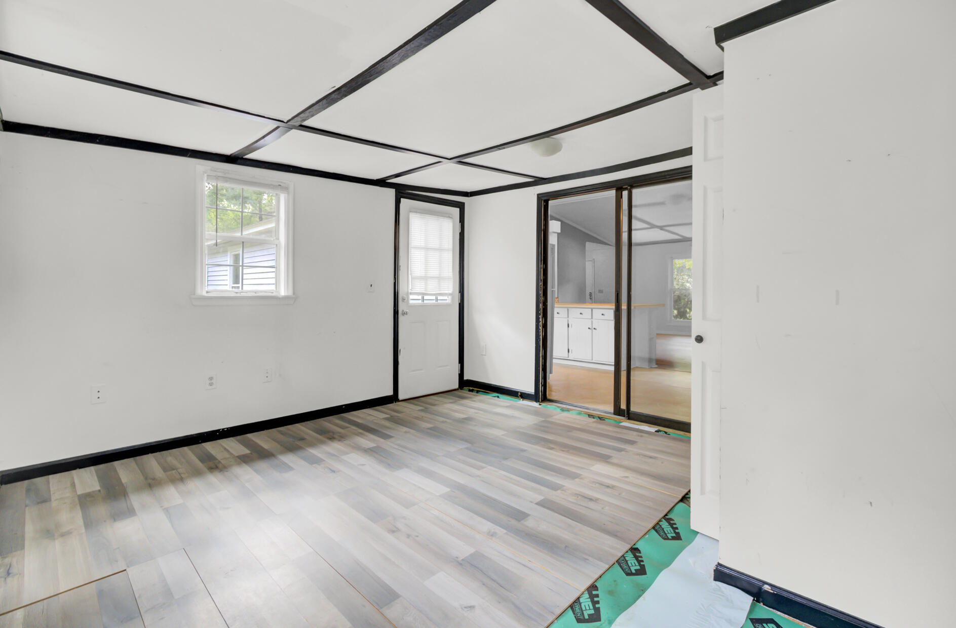 3 Tartan Court