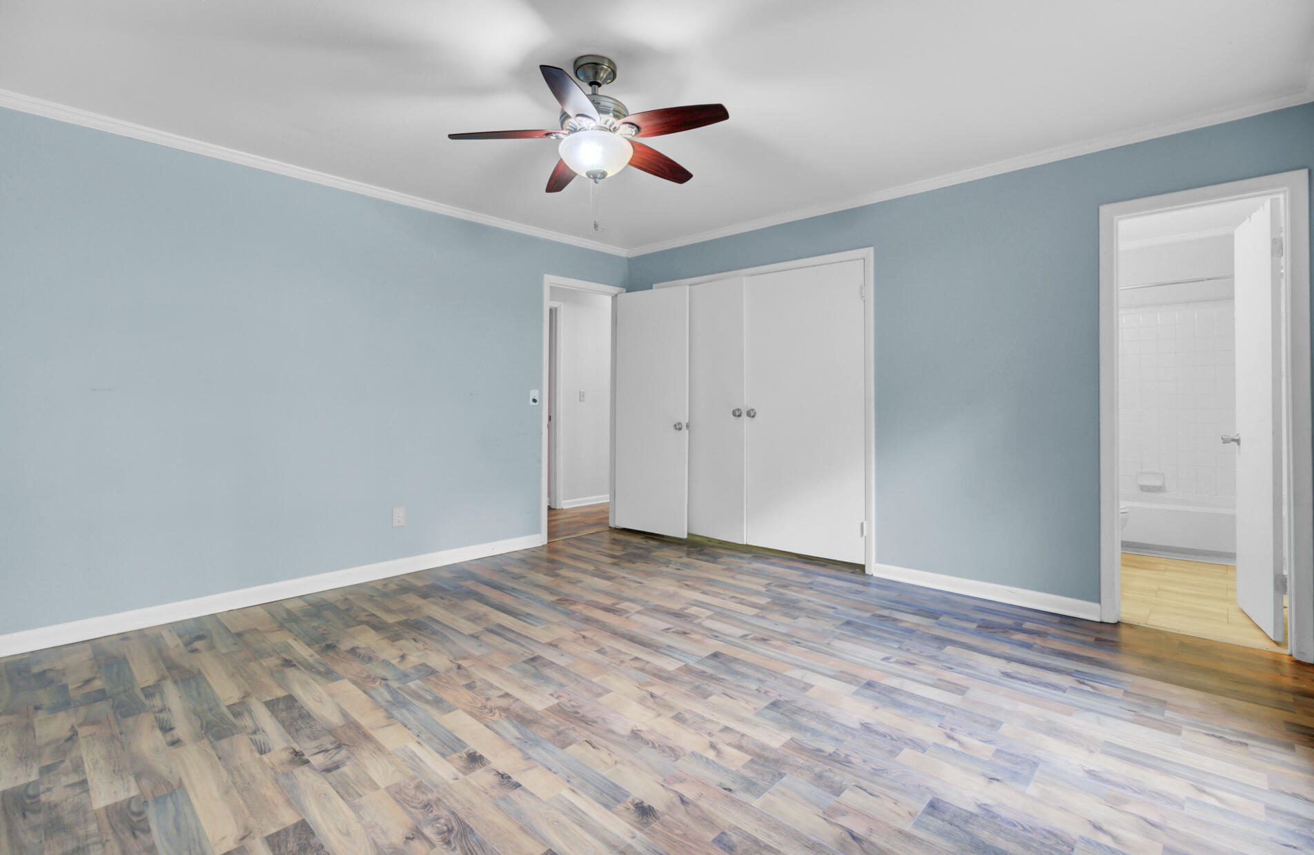 3 Tartan Court