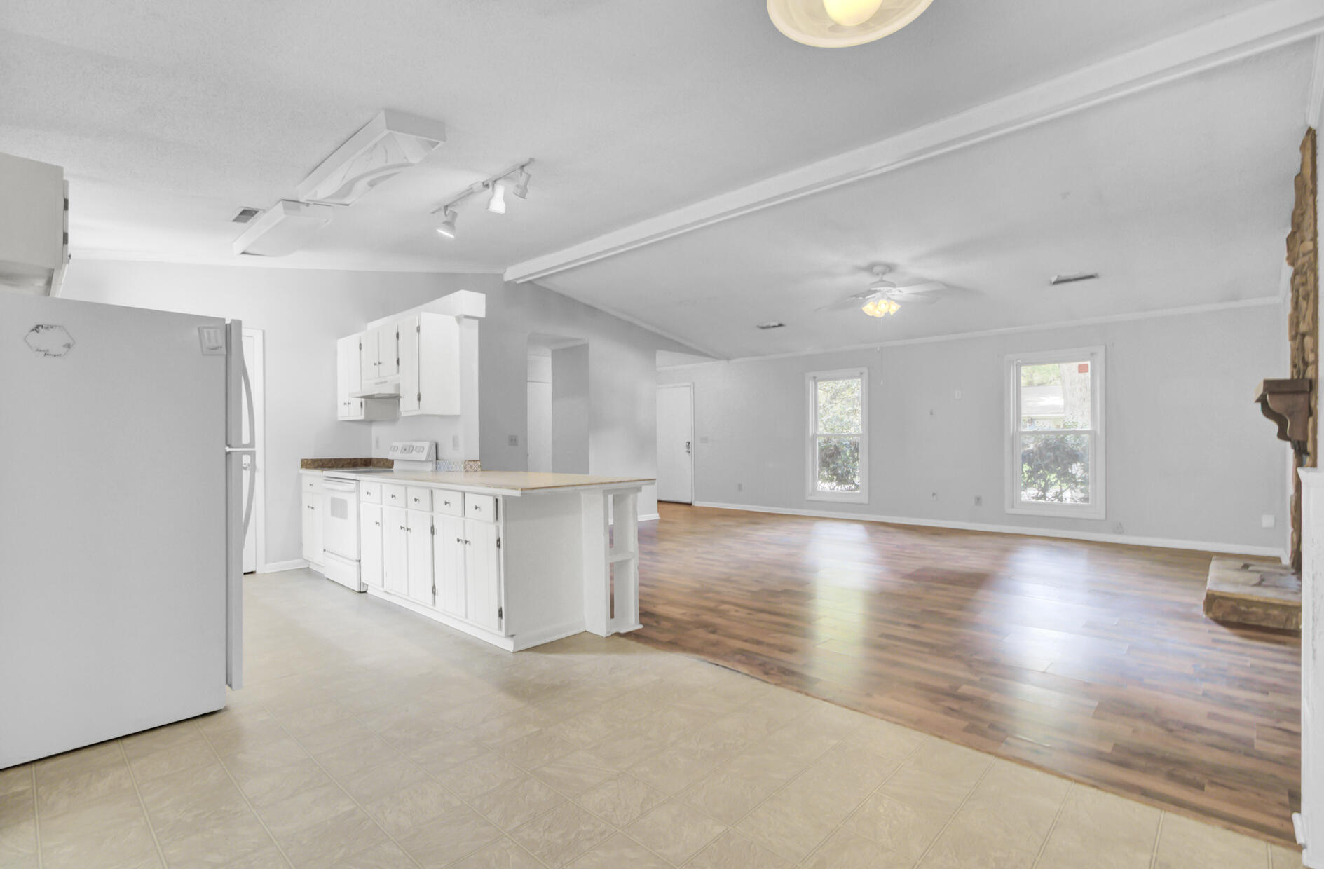 3 Tartan Court