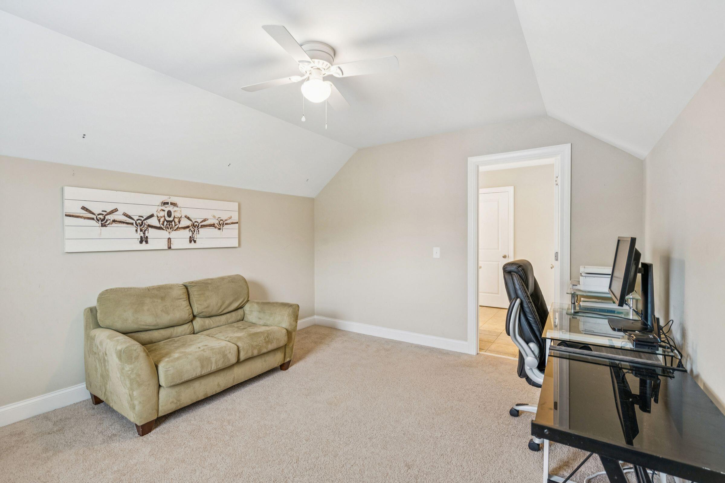 5516 Crescent View Drive