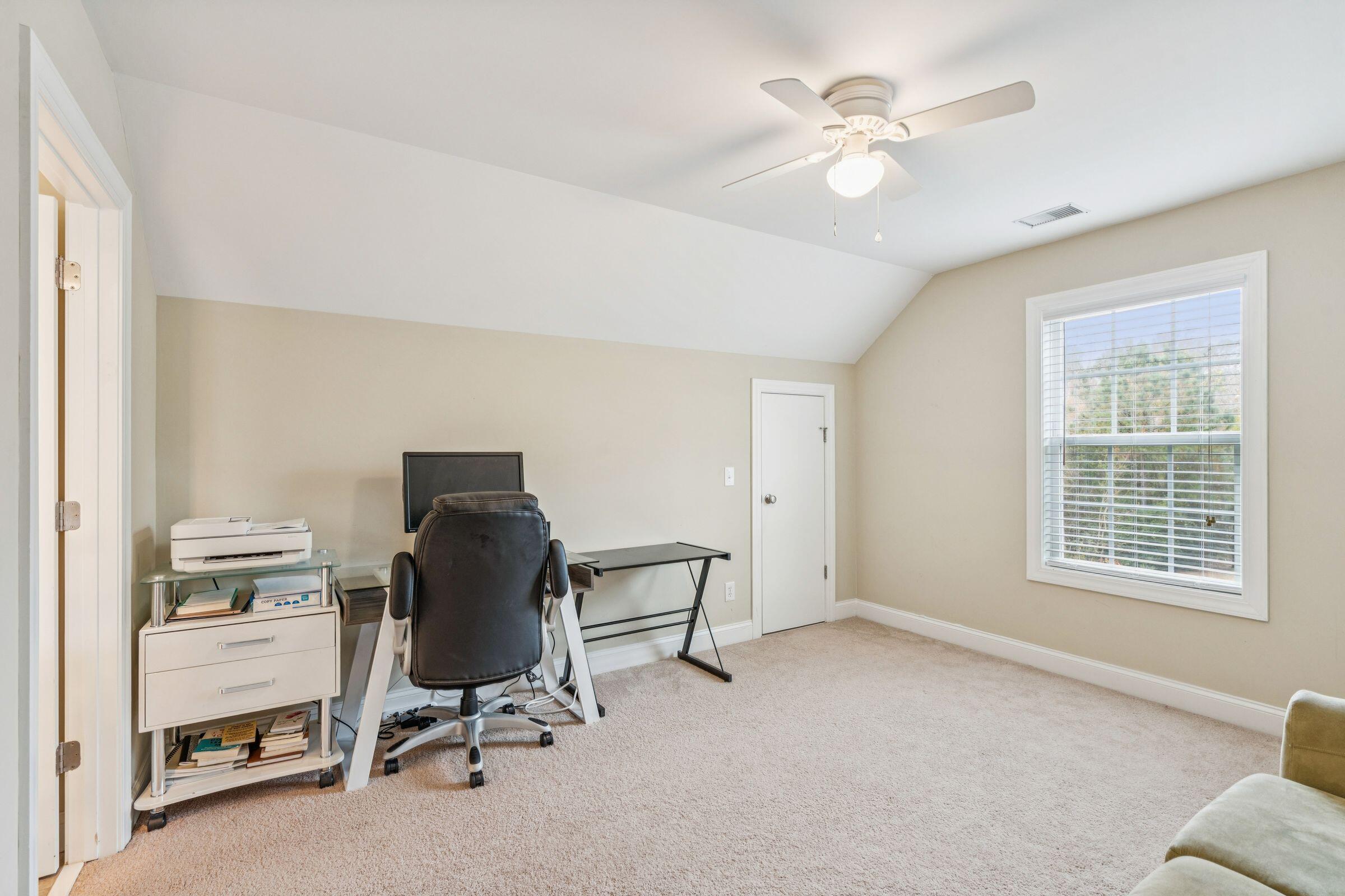 5516 Crescent View Drive