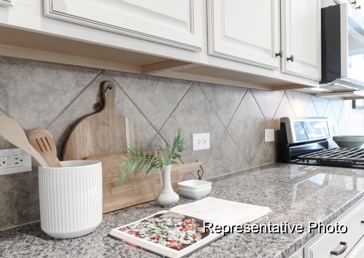 1027 House Finch Avenue # 6 Unit: Cc3-21-6
