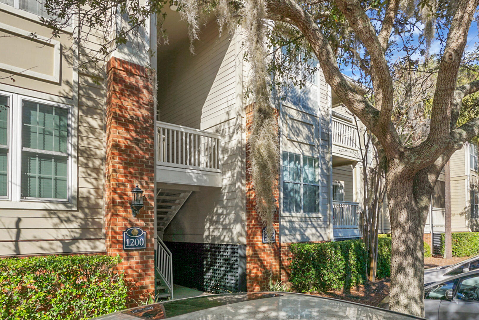 1600 Long Grove Drive # 1223
