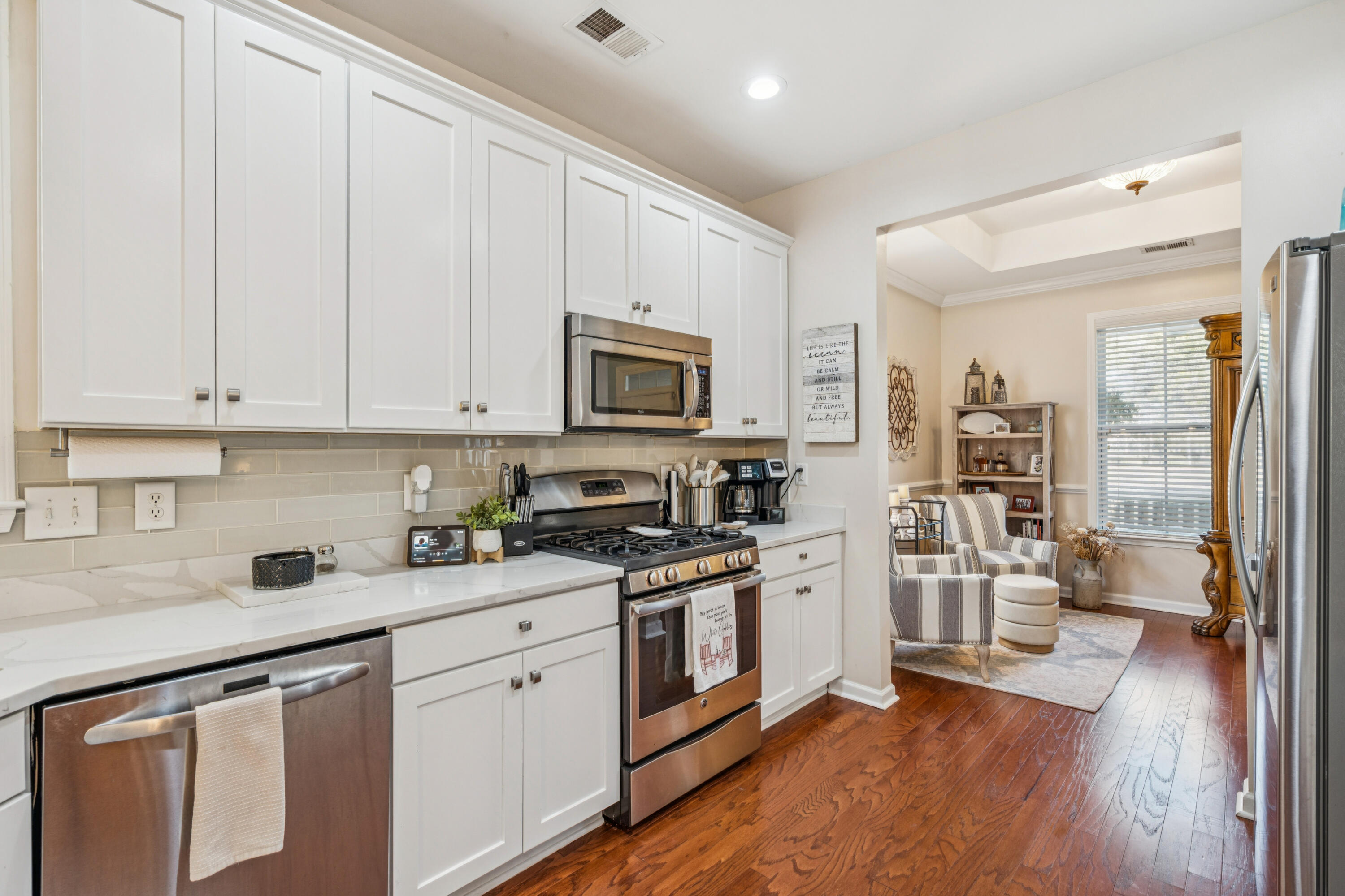 215 Forsythia Avenue
