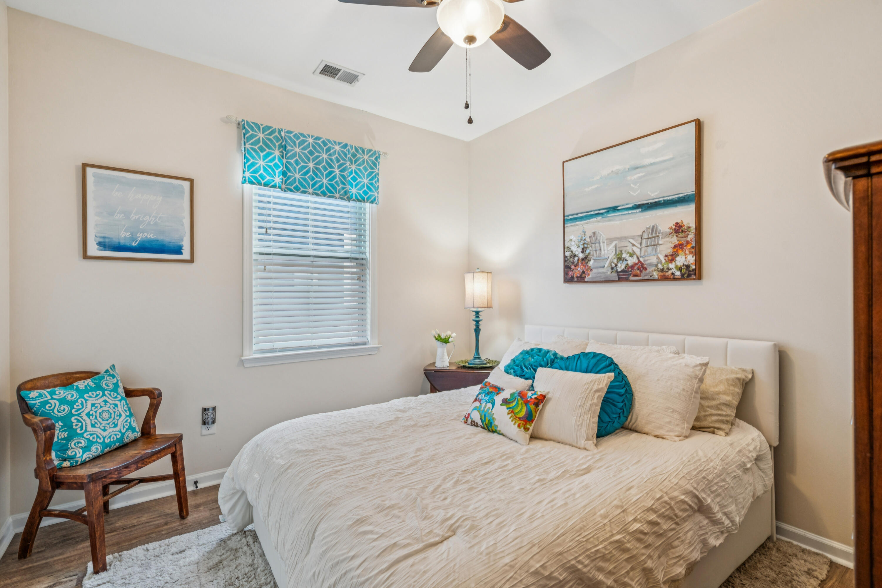 215 Forsythia Avenue