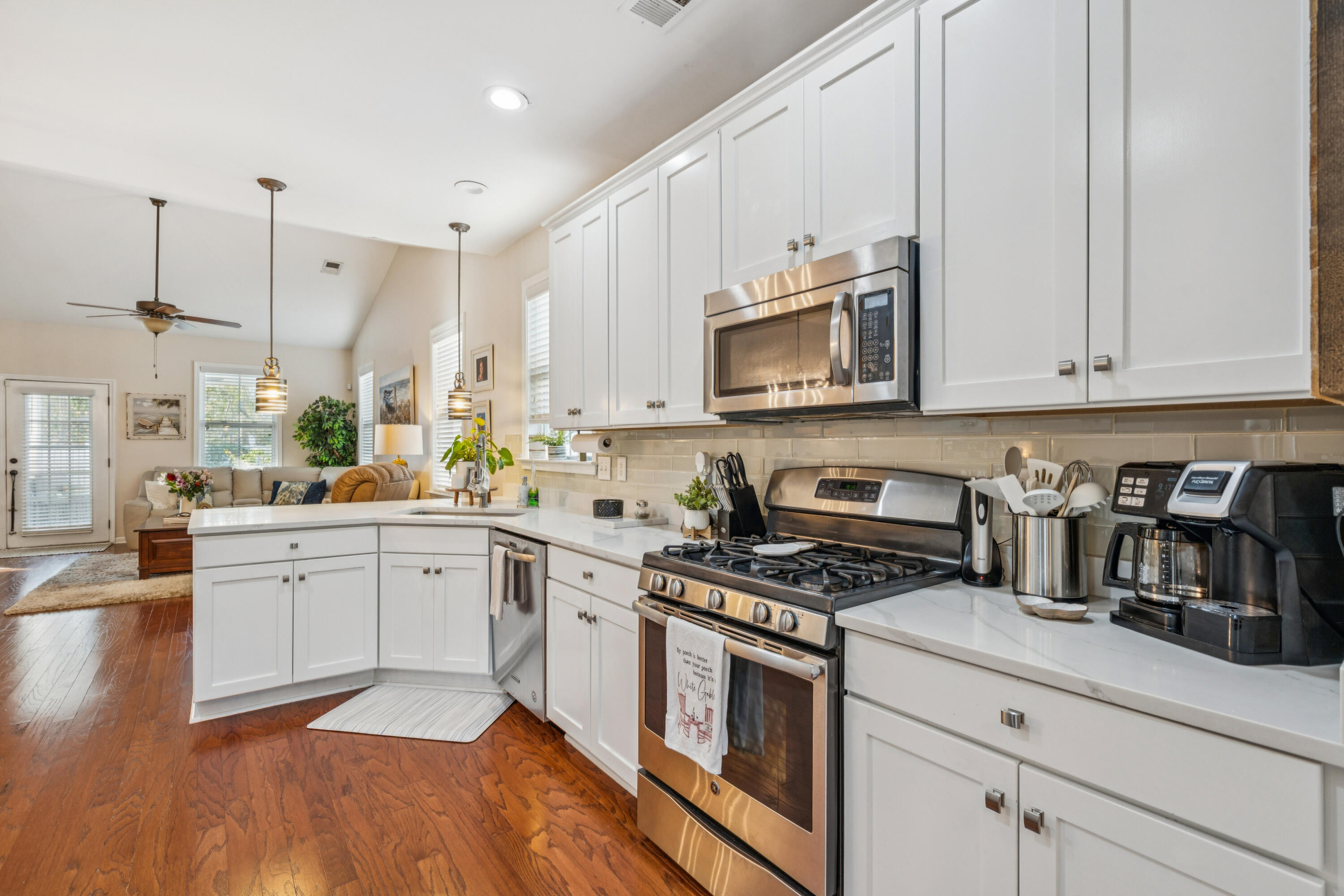 215 Forsythia Avenue