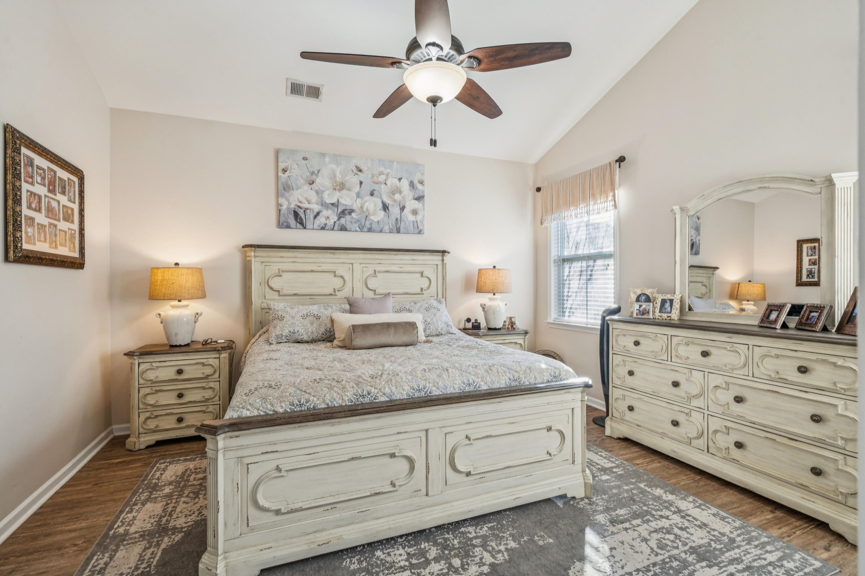 215 Forsythia Avenue