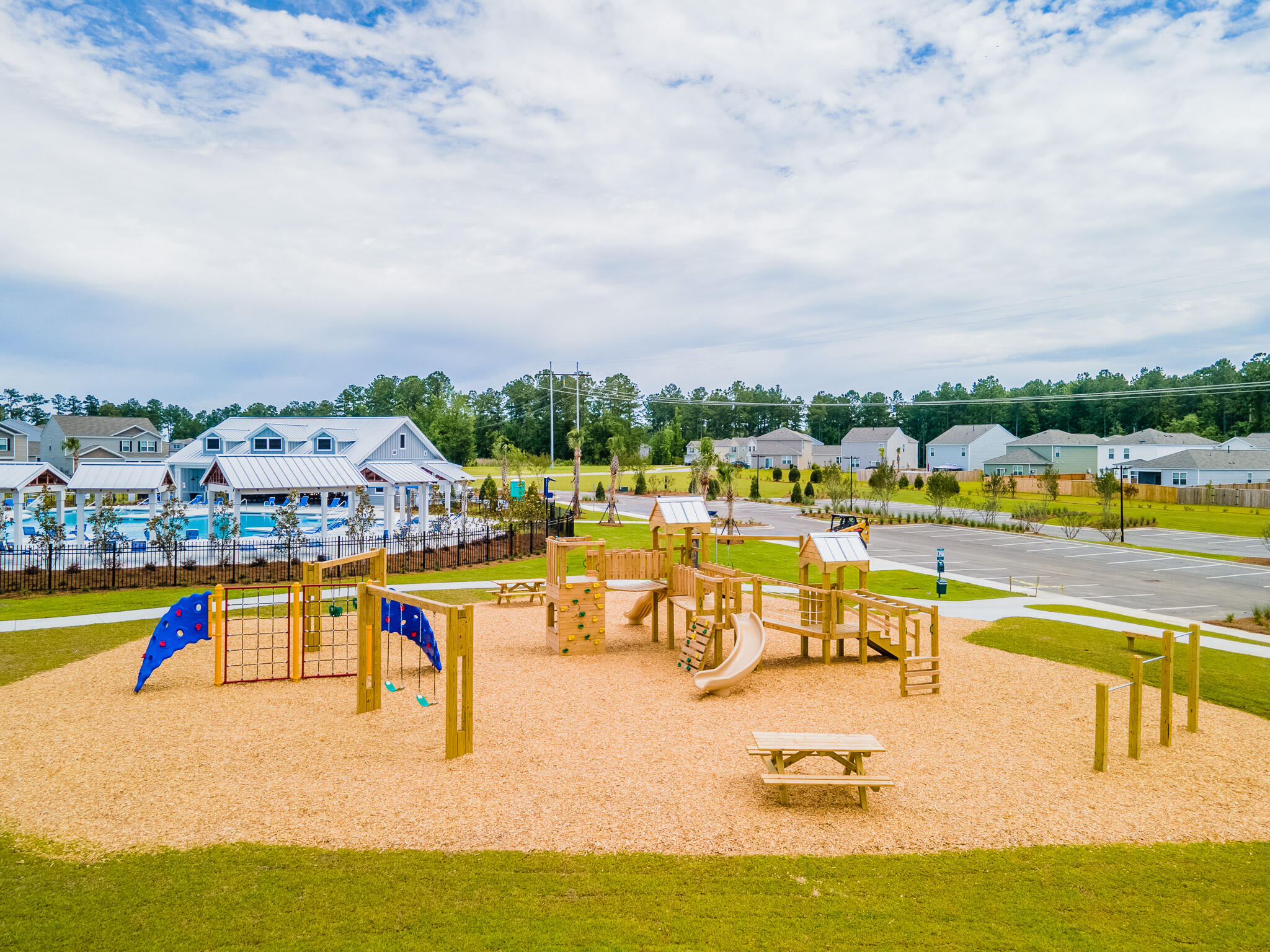 916 Long Bluff Road