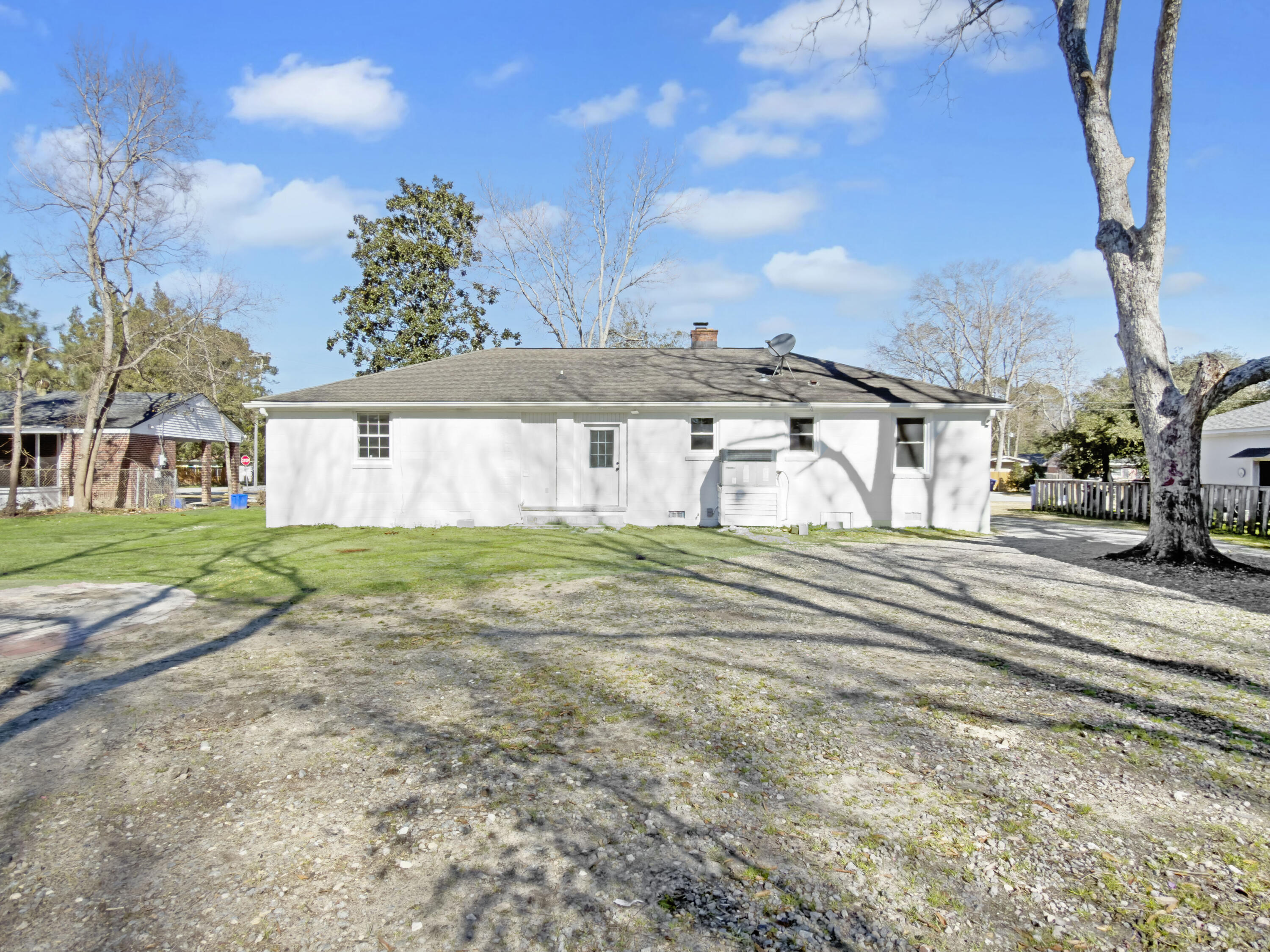1945 Swift Avenue