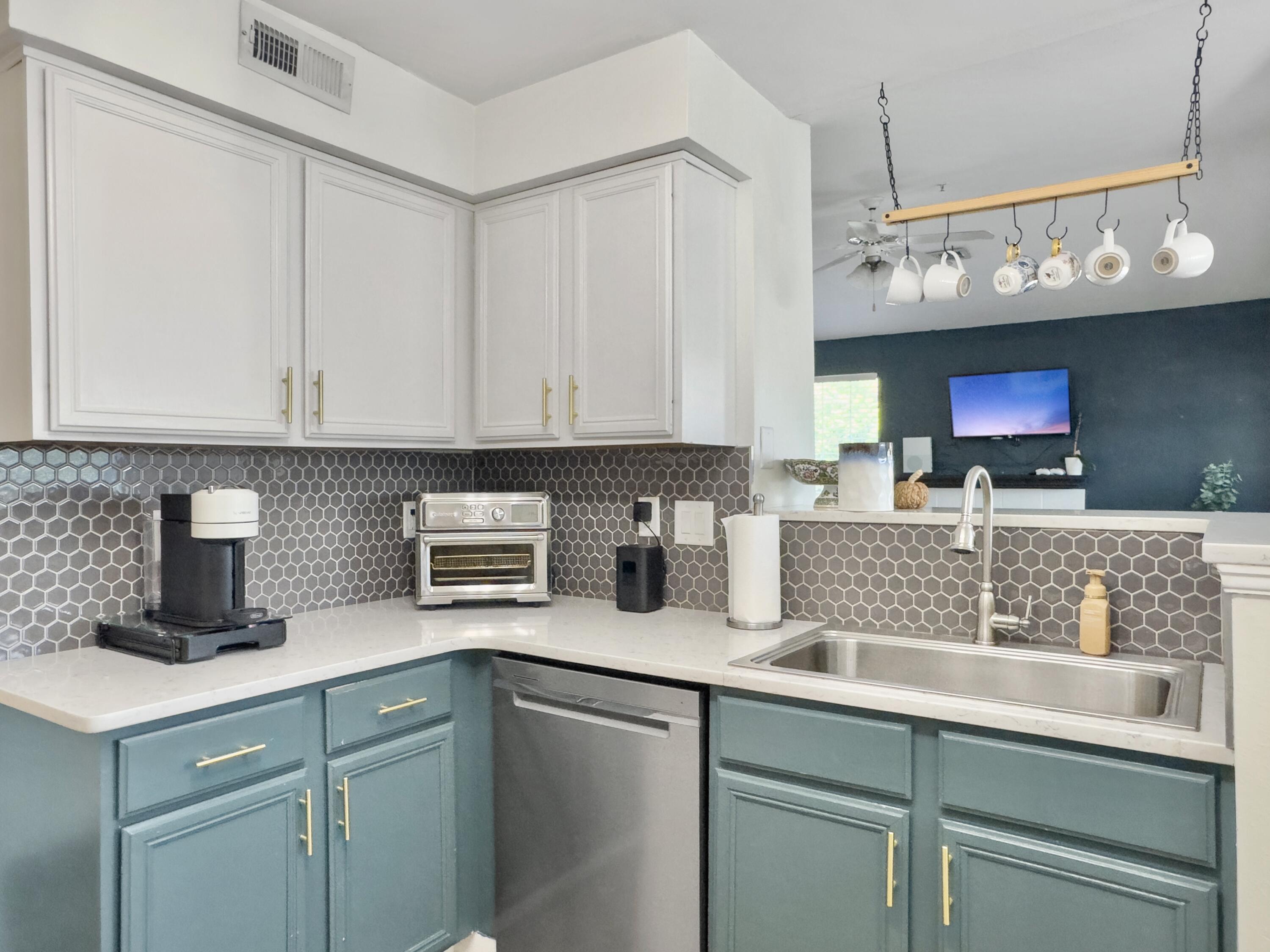 700 Daniel Ellis Drive # 11301