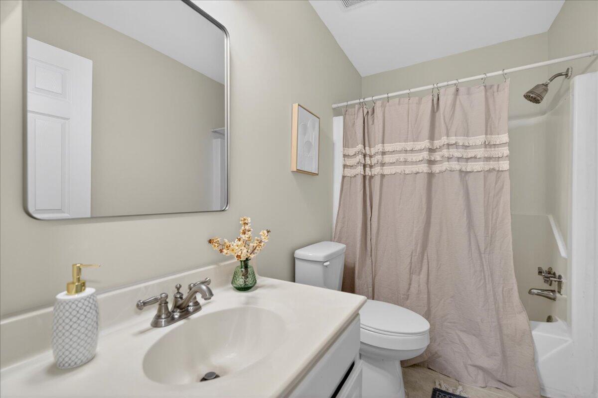 1402 Camp Road # 3h
