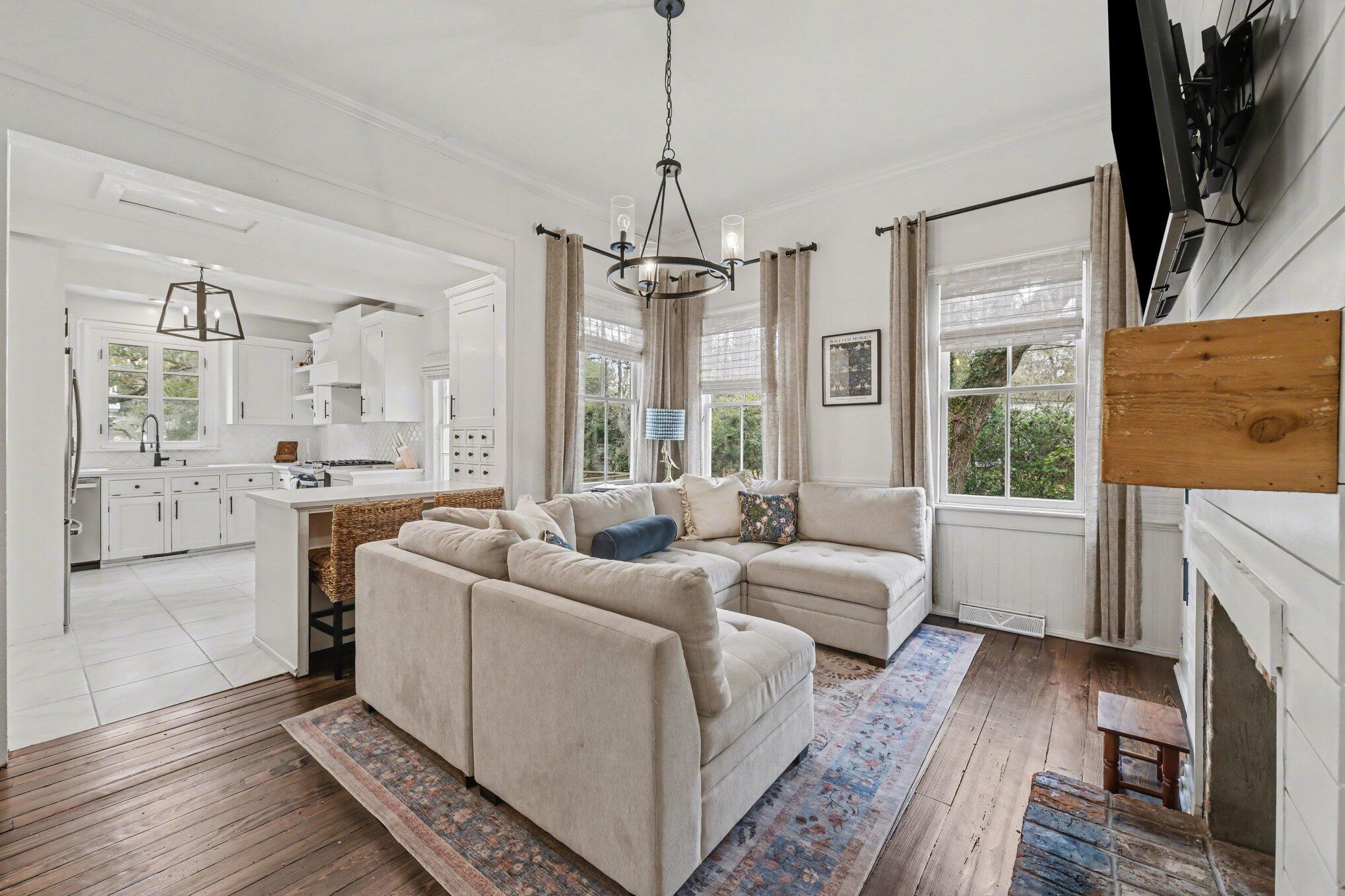 216 W Carolina Avenue