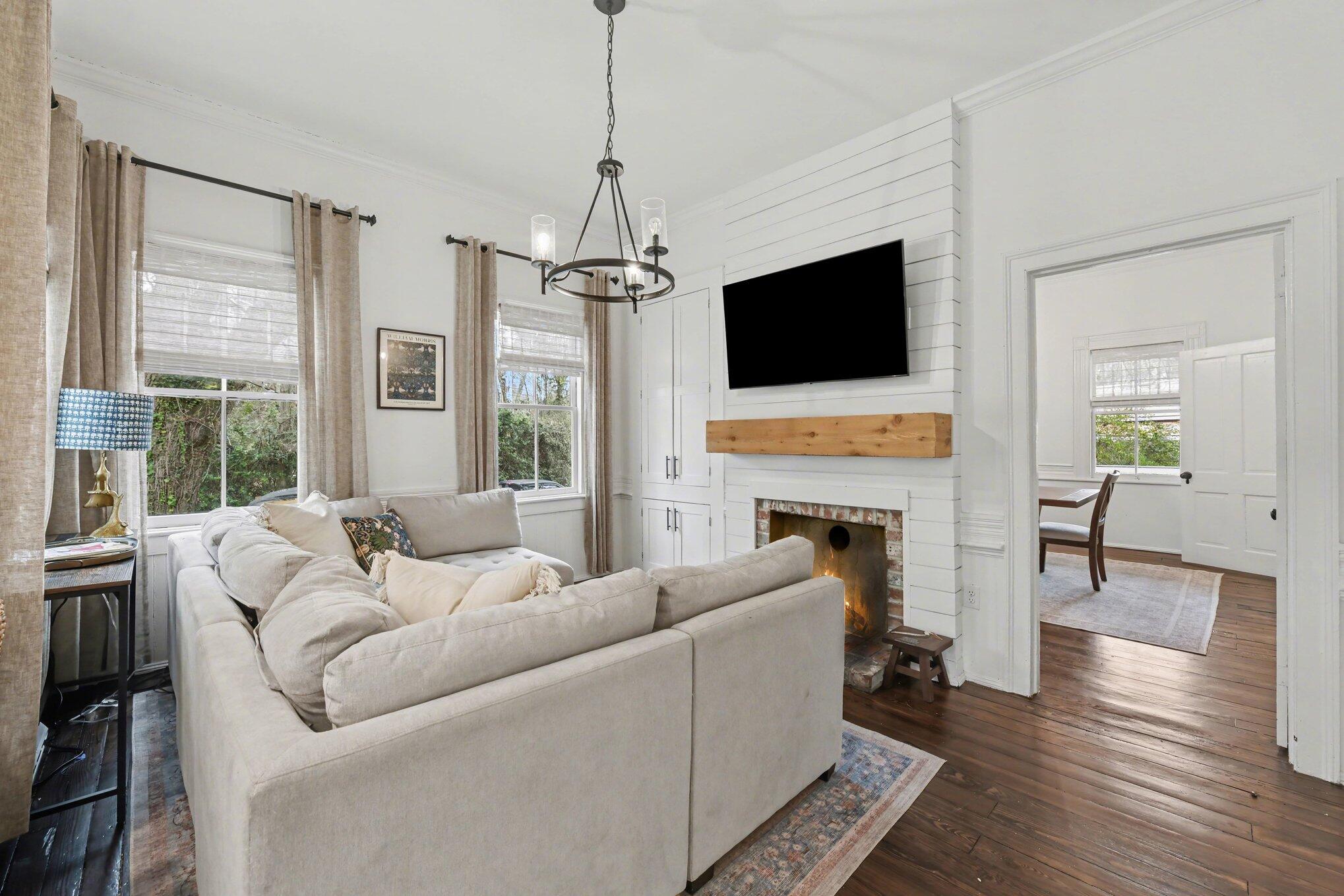 216 W Carolina Avenue