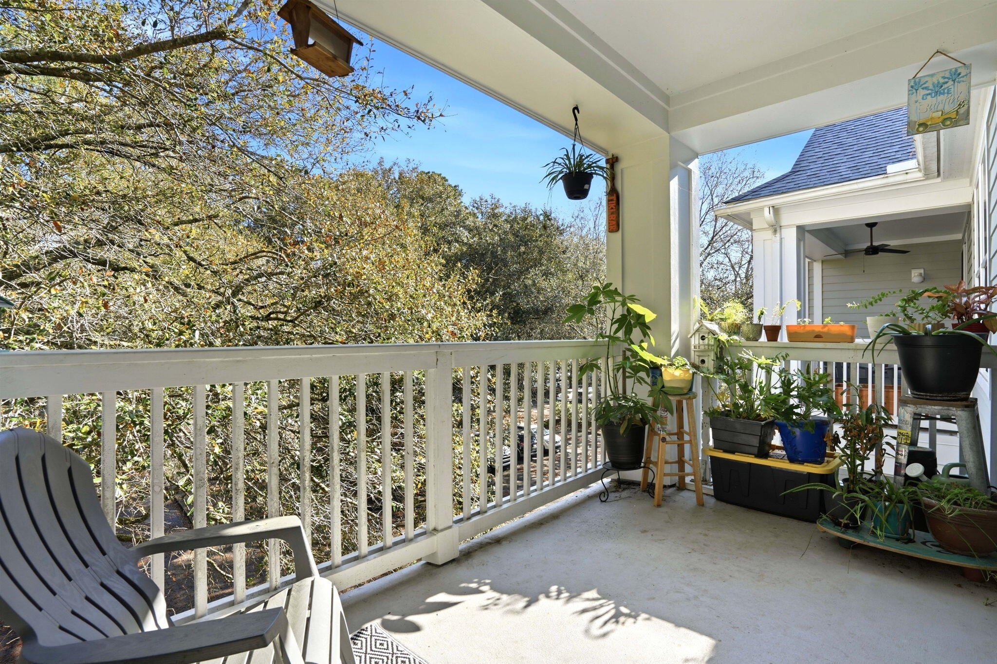 60 Fenwick Hall Allee Alley # 338