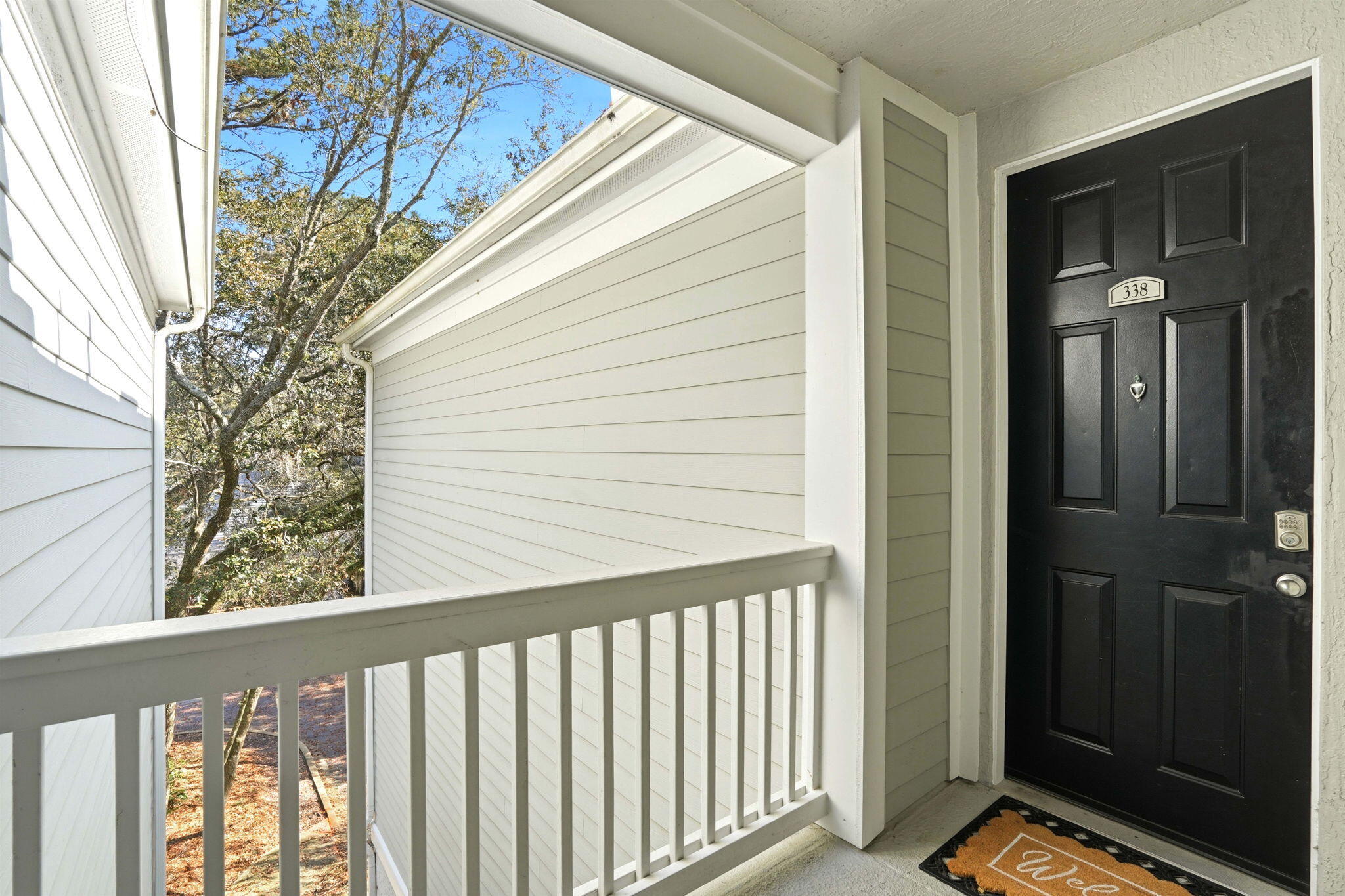 60 Fenwick Hall Allee Alley # 338