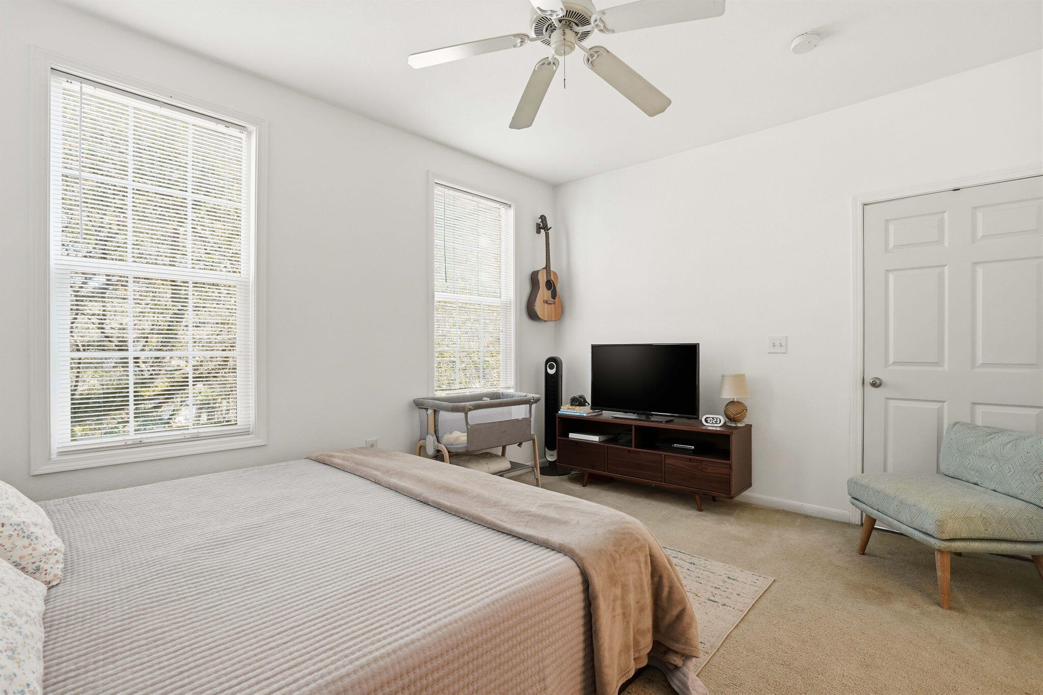 60 Fenwick Hall Allee Alley # 338
