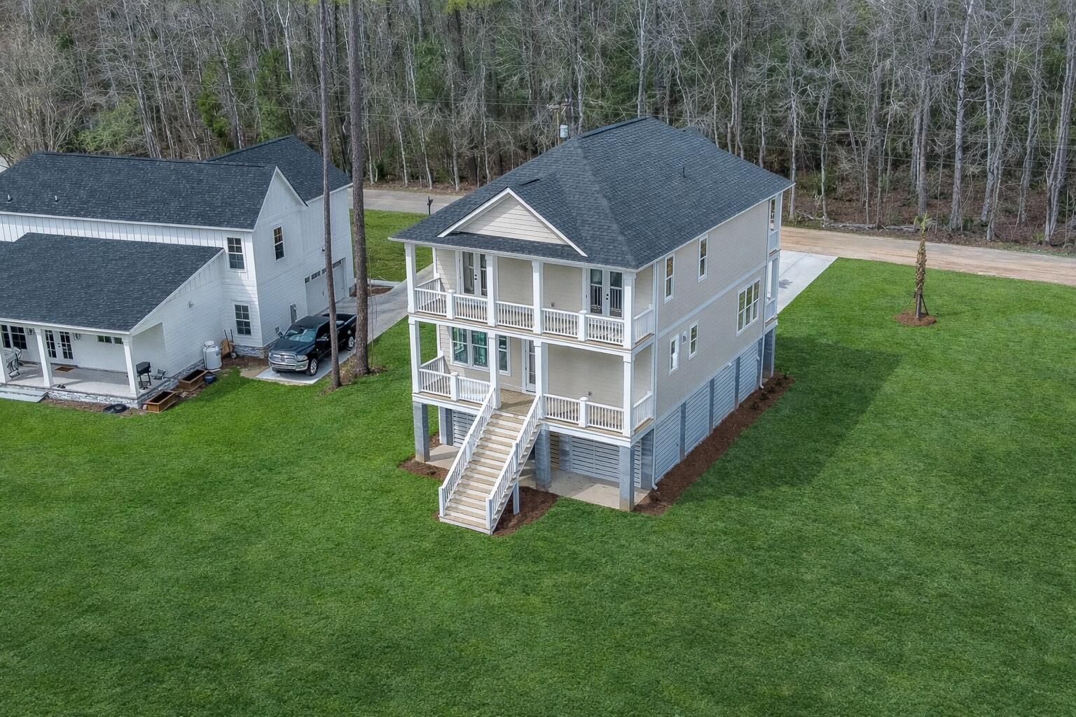 1304 Mccrae Drive