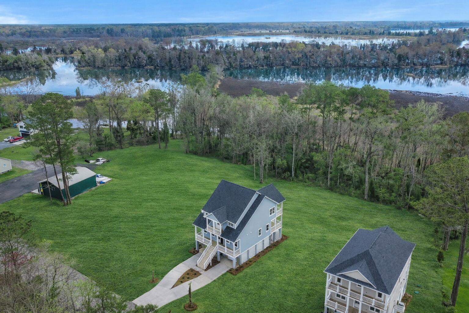 1306 Mccrae Drive