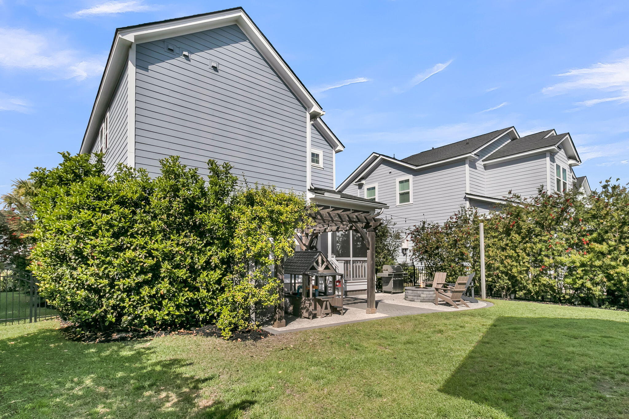 1694 Banning Street