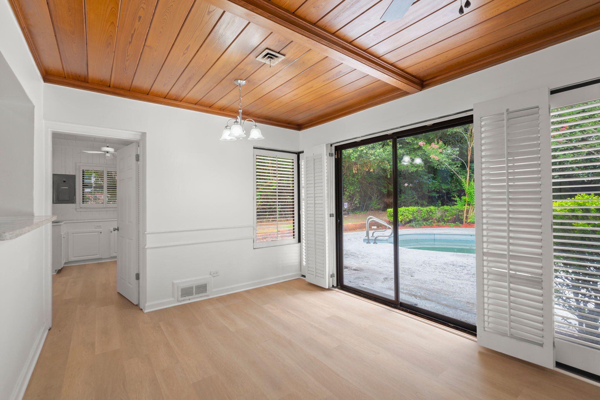 279 Perryclear Street