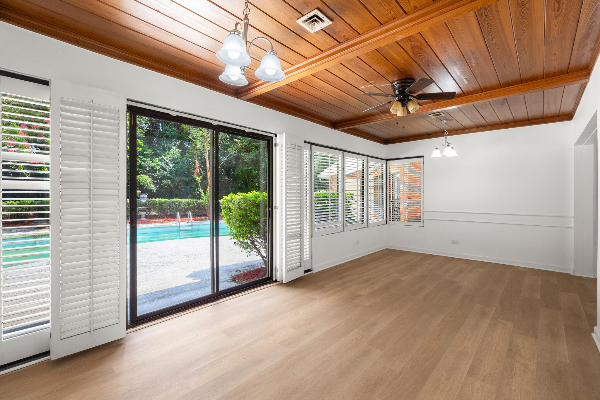279 Perryclear Street