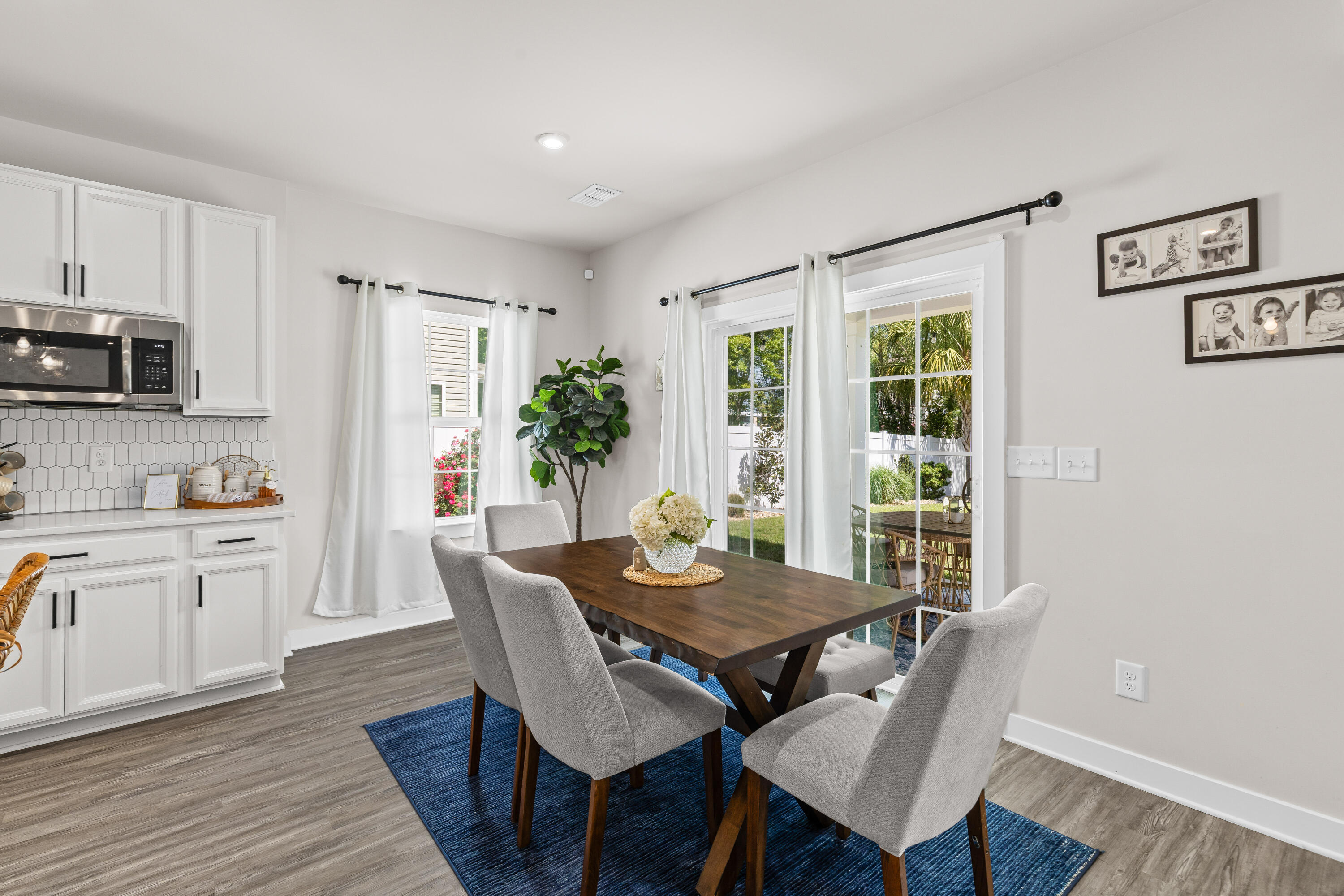170 Country Oaks Lane