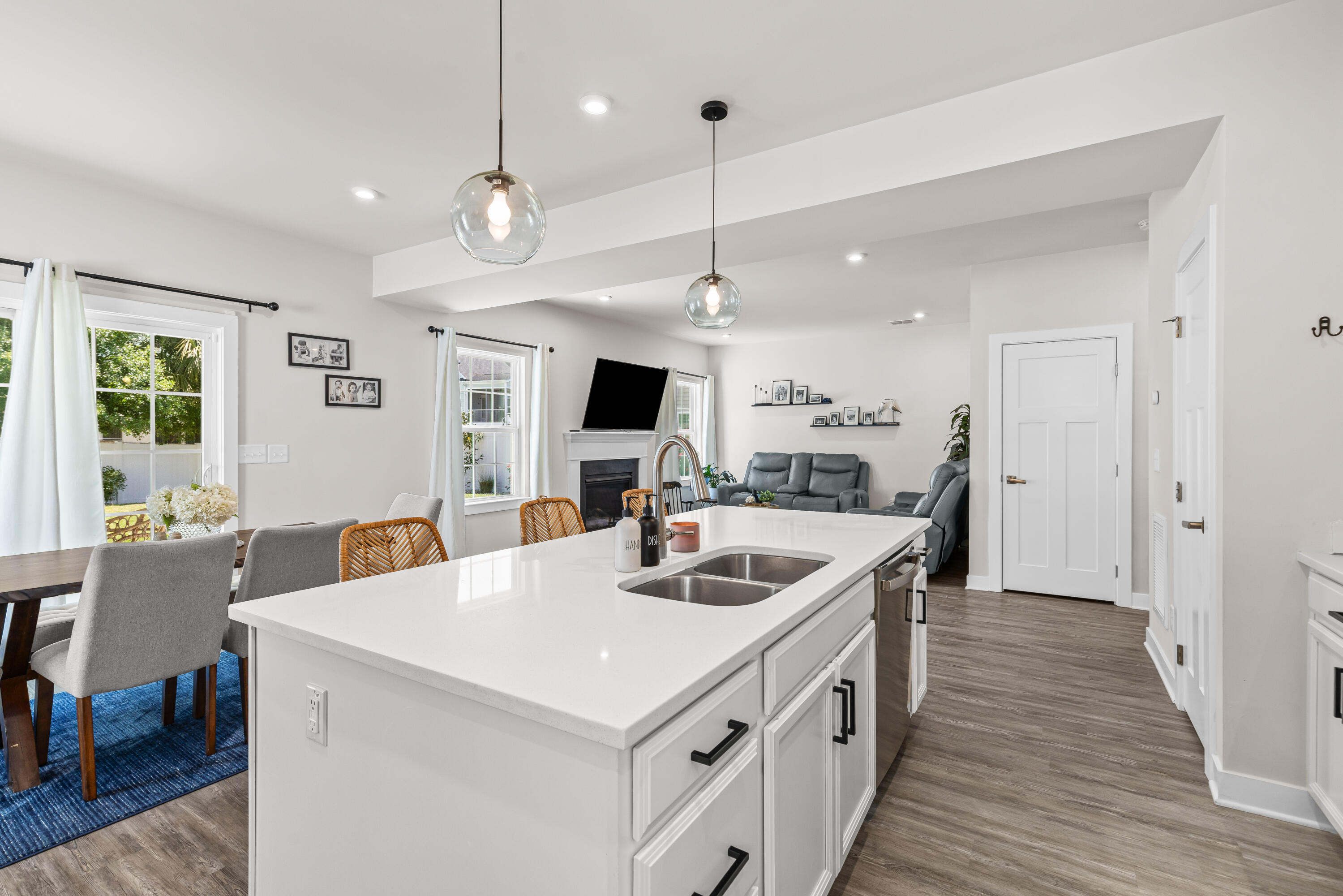 170 Country Oaks Lane