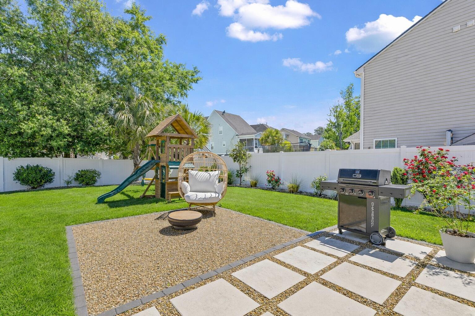 170 Country Oaks Lane