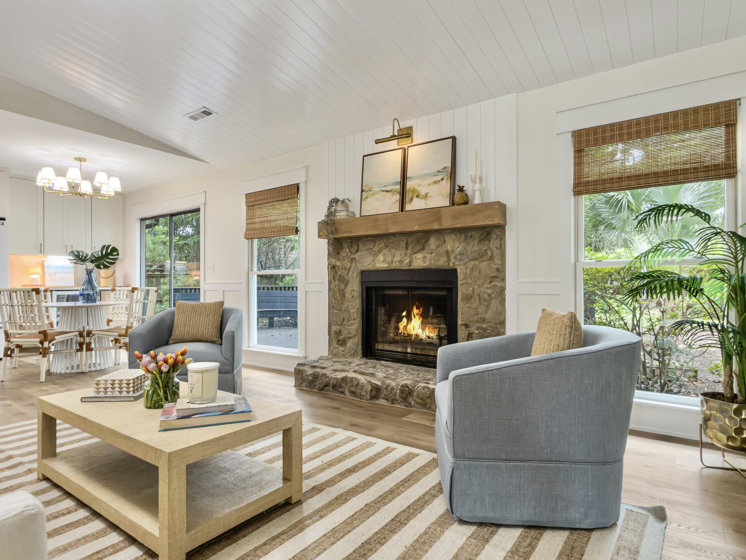 1129 Yorktown Court