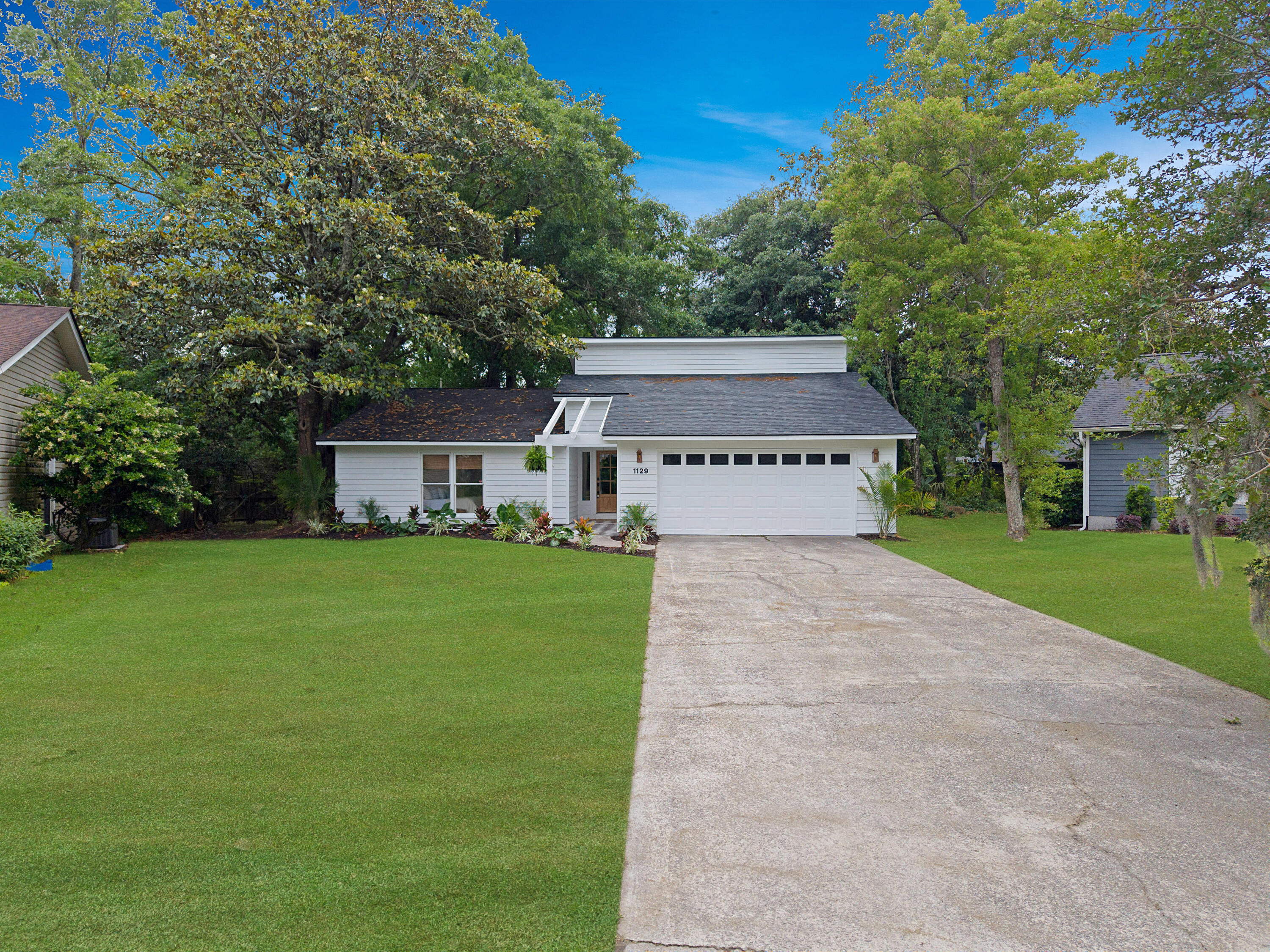 1129 Yorktown Court