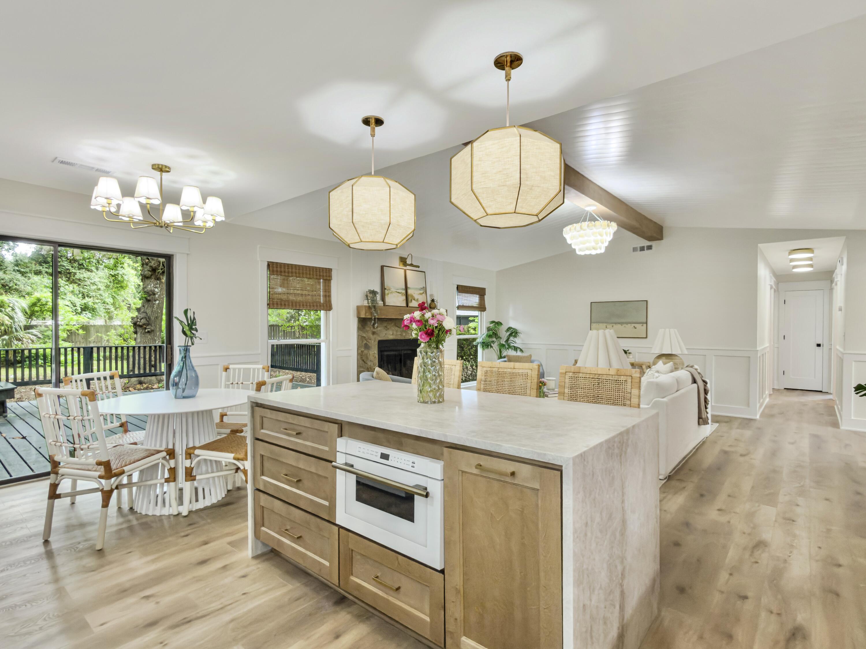 1129 Yorktown Court