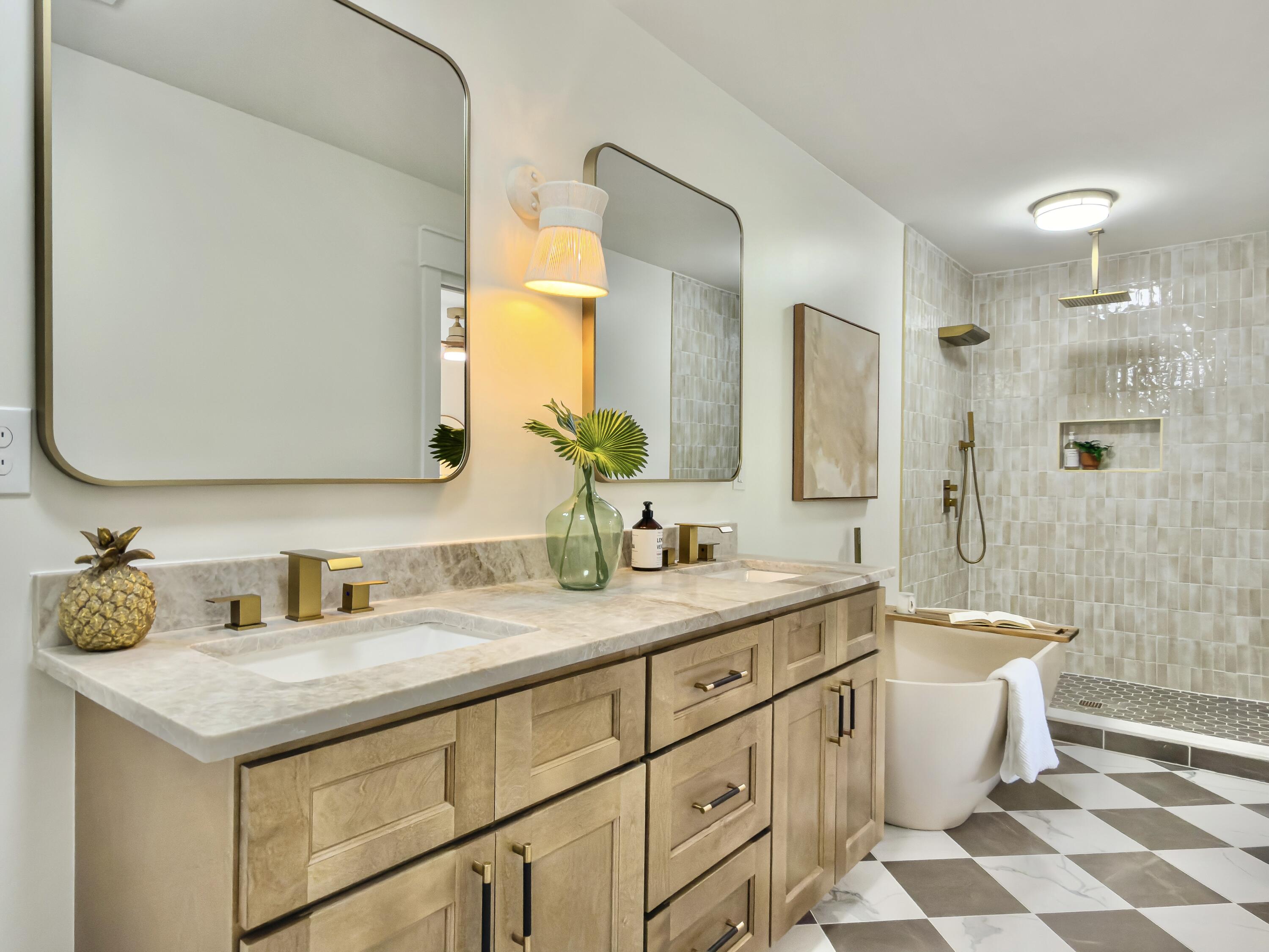 1129 Yorktown Court
