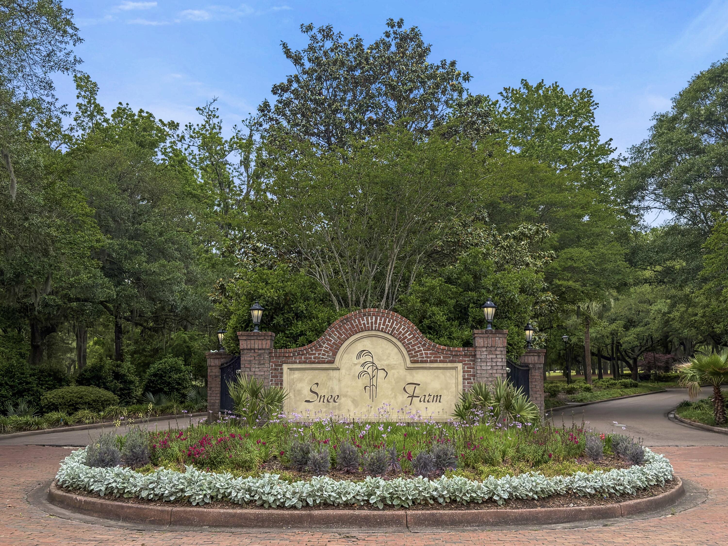 1129 Yorktown Court