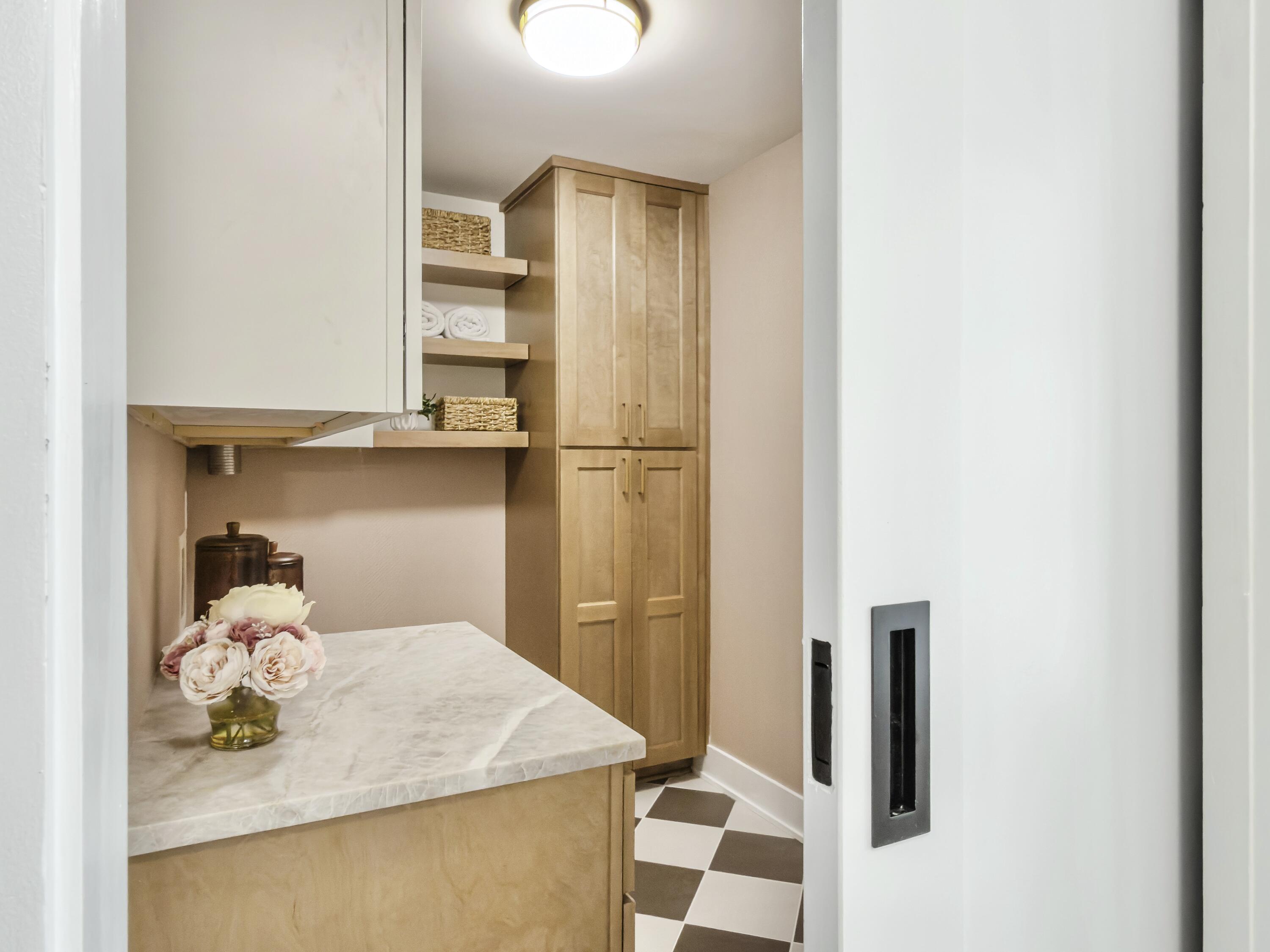 1129 Yorktown Court