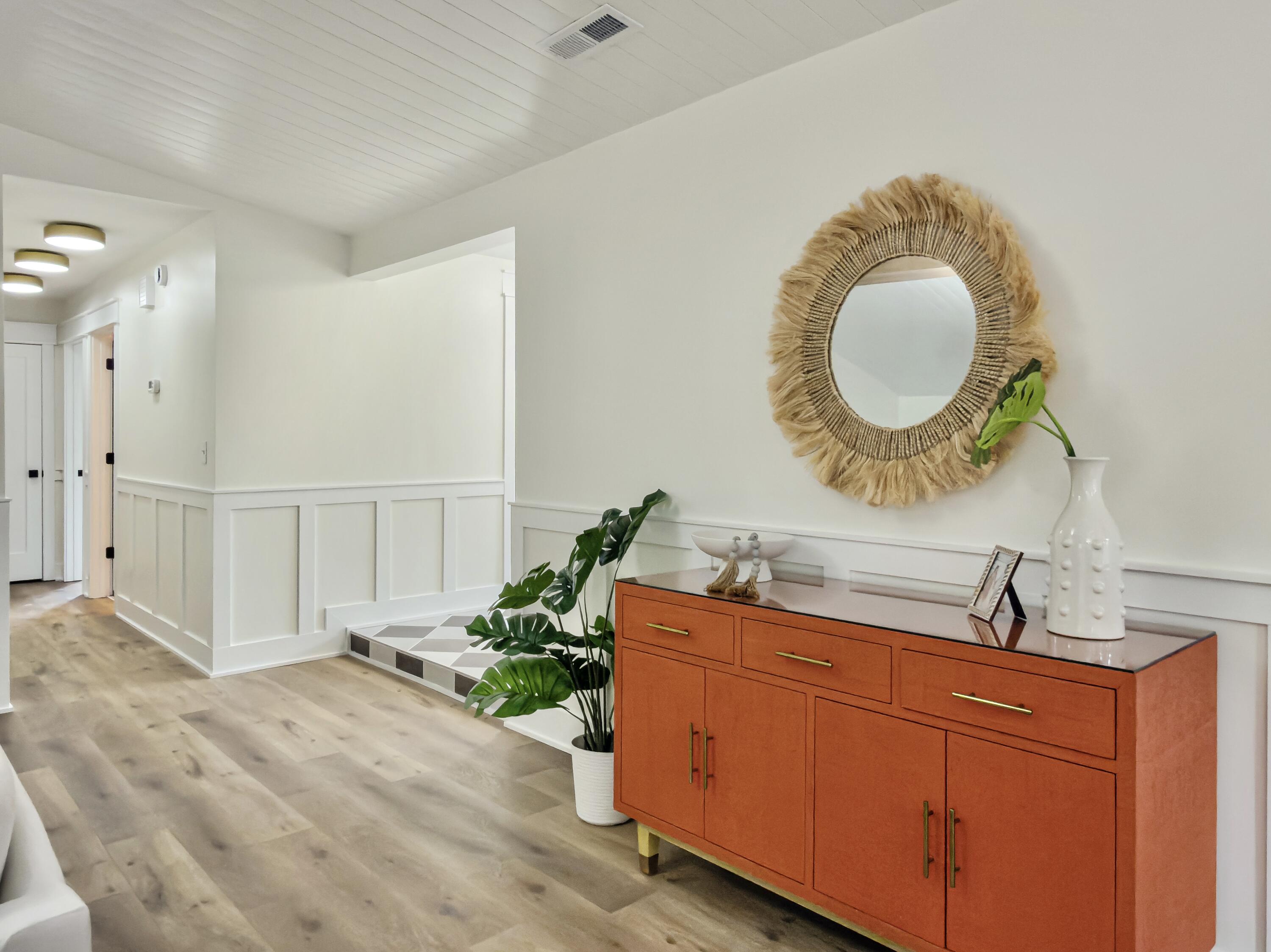1129 Yorktown Court