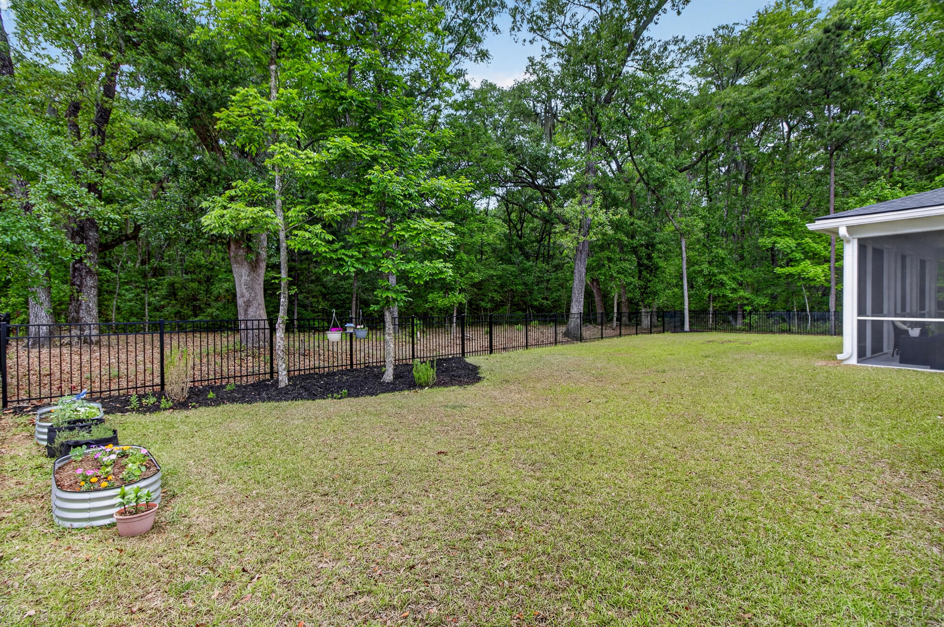7089 Pumpkinseed Drive