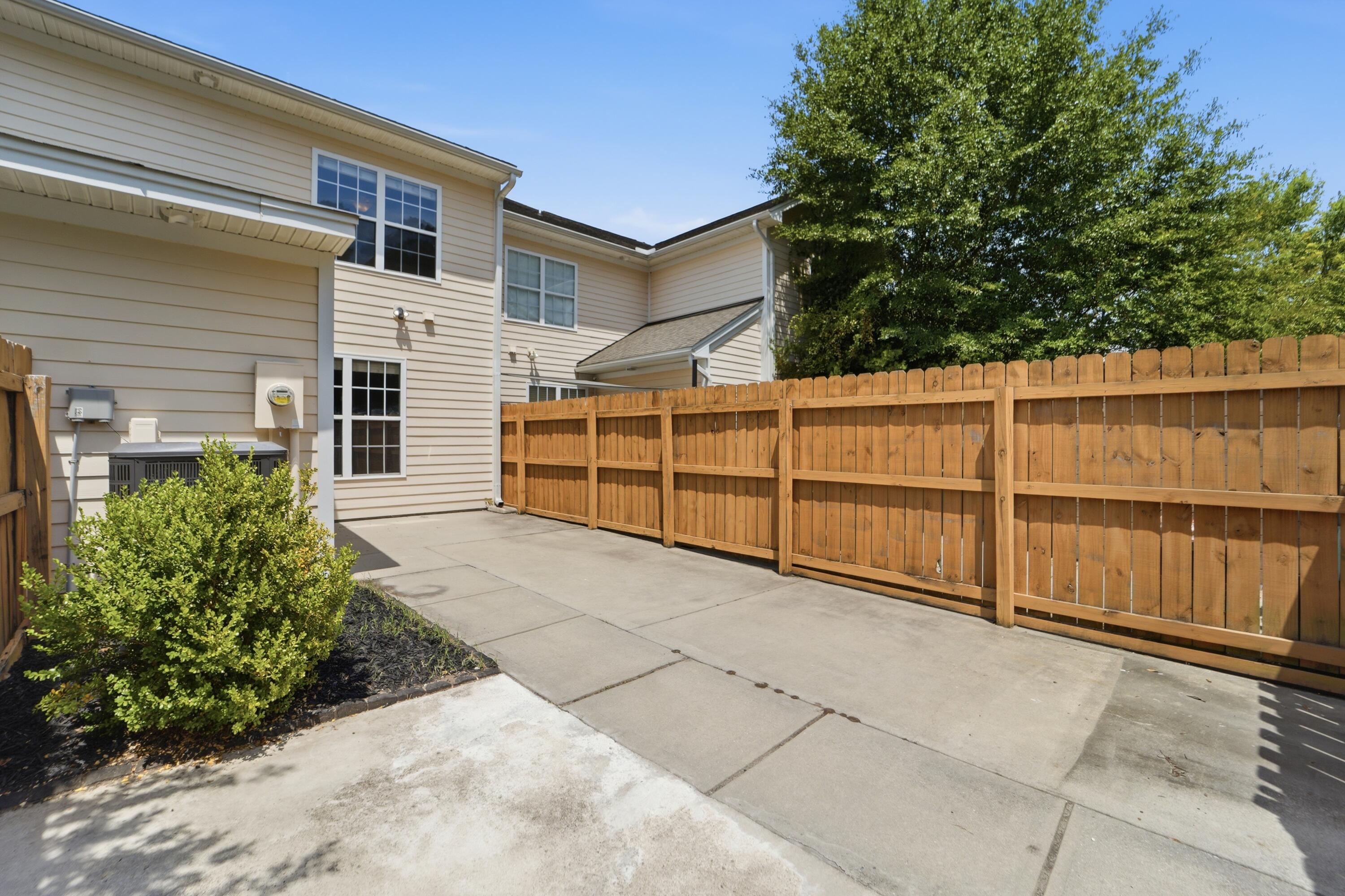1823 Brittlebush Lane