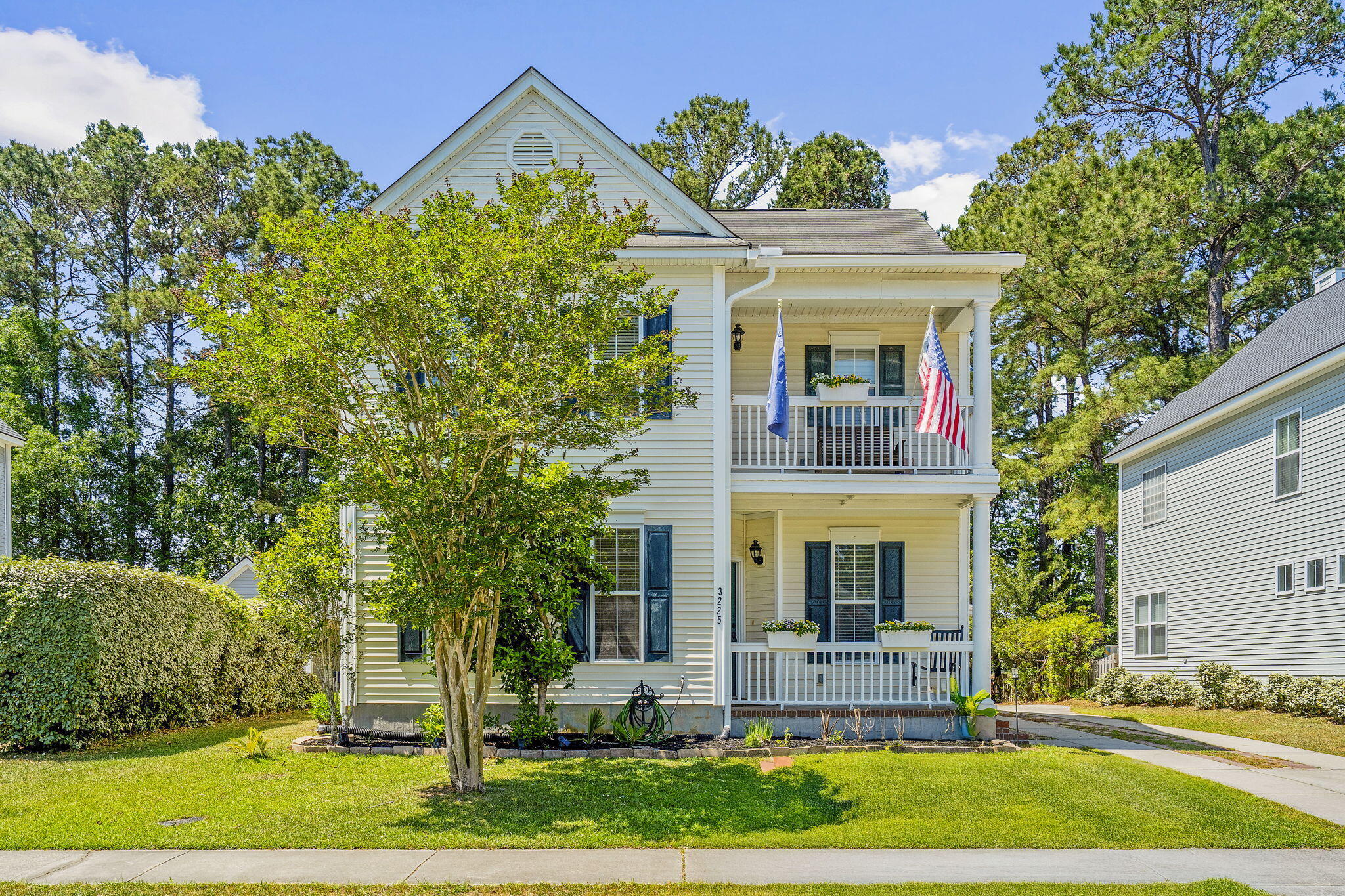 3225 Beaconsfield Road