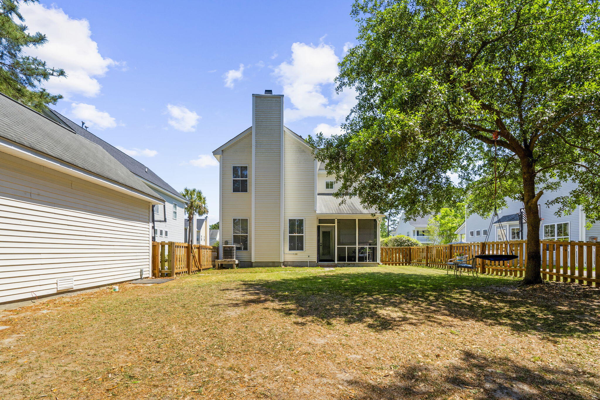 3225 Beaconsfield Road